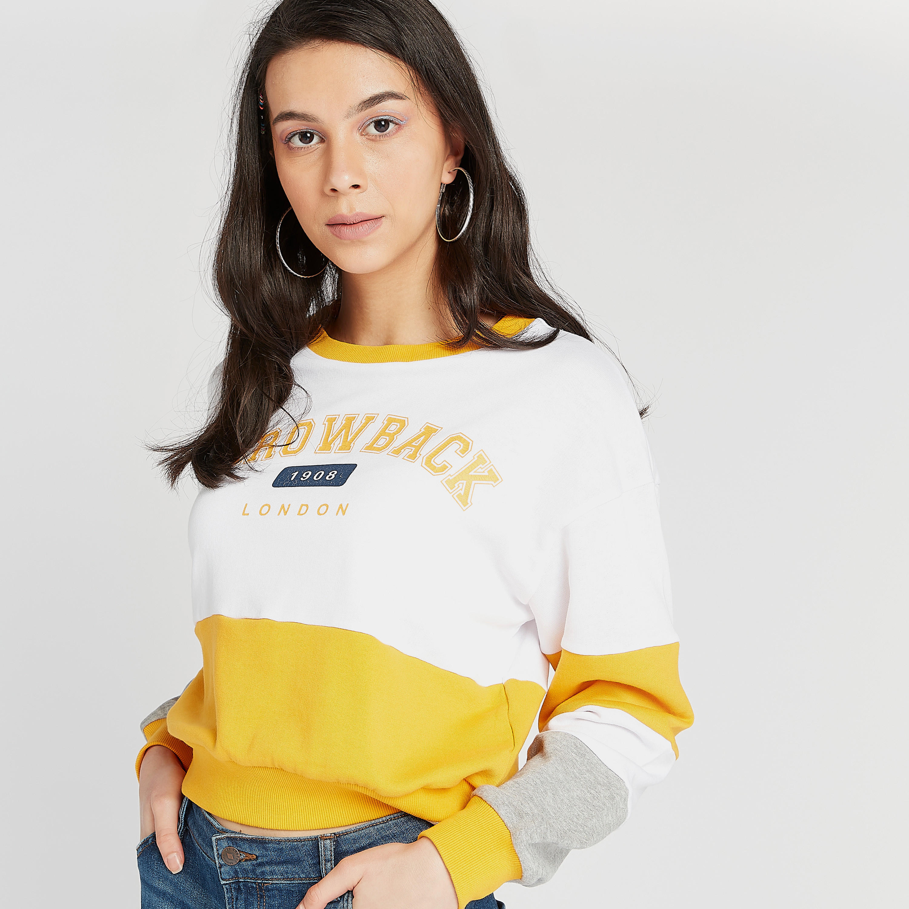 سويت شيرت مستدام بياقة ضيّقة وأكمام طويلة وطبعات من لي كوبر-women-winterwear-hoodiesandsweatshirts-sweatshirts-image-5