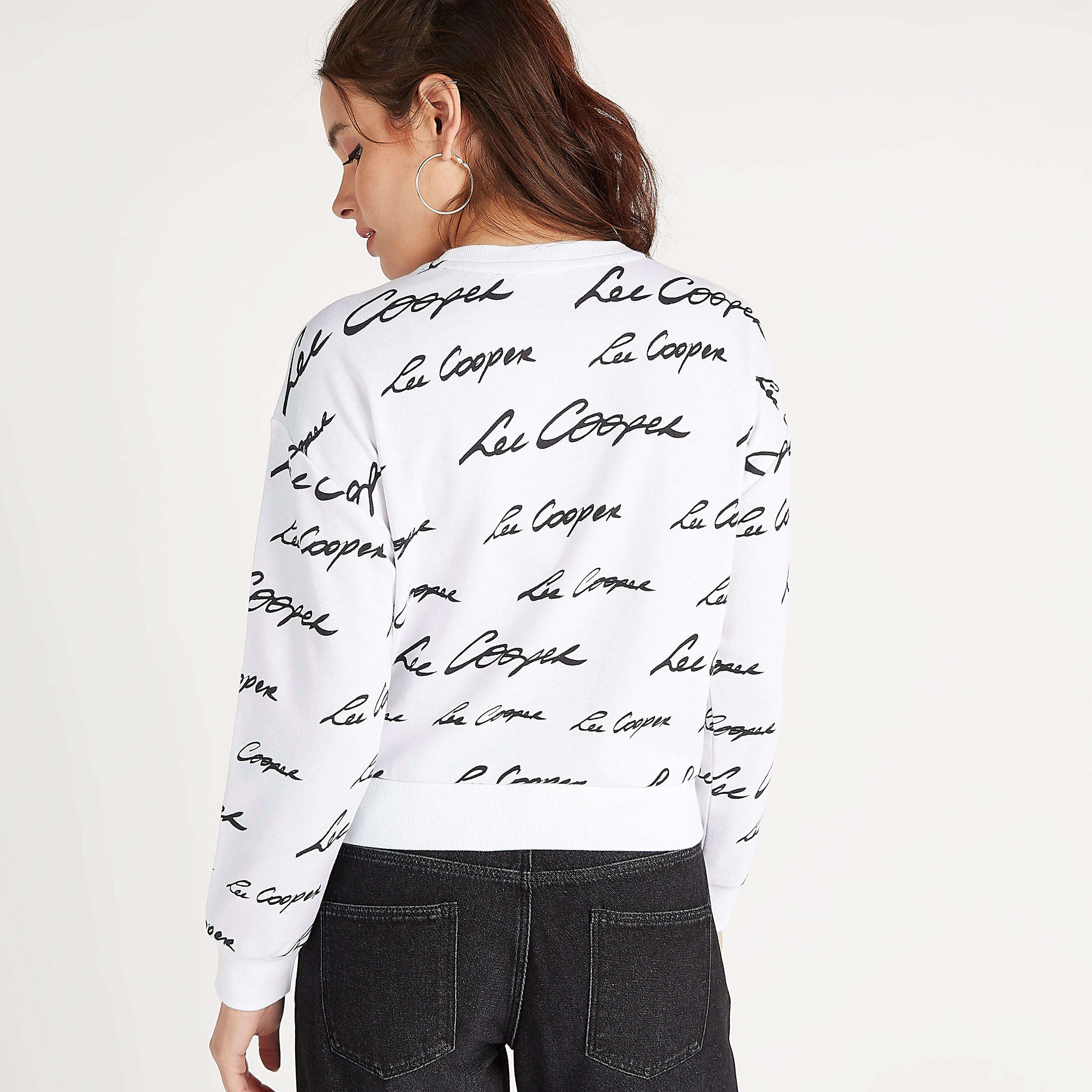 سويت شيرت مستدام بأكمام طويلة وطبعات من لي كوبر-women-winterwear-hoodiesandsweatshirts-sweatshirts-image-4