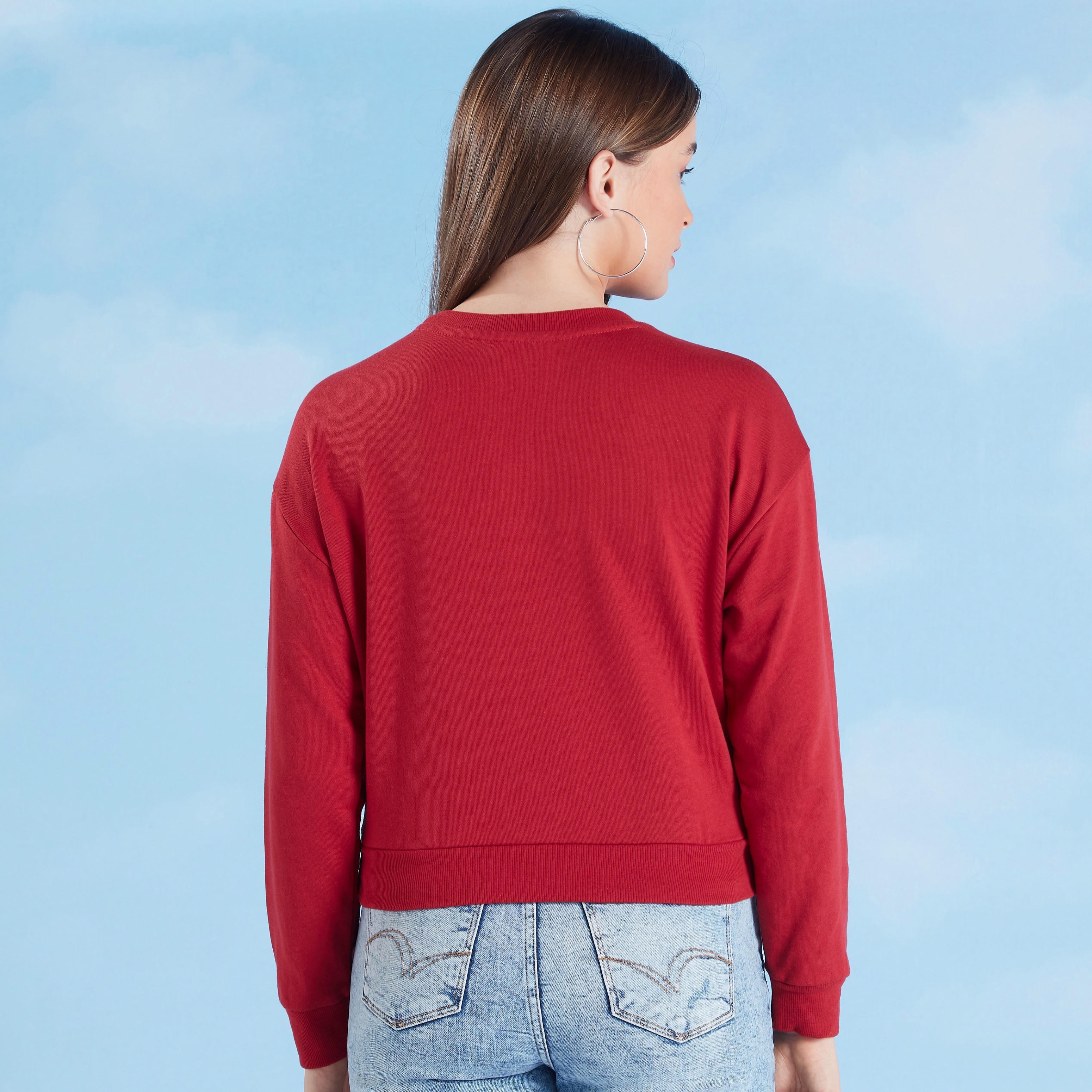 سويت شيرت مستدام بياقة ضيّقة وأكمام طويلة وطبعات من لي كوبر-women-winterwear-hoodiesandsweatshirts-sweatshirts-image-4