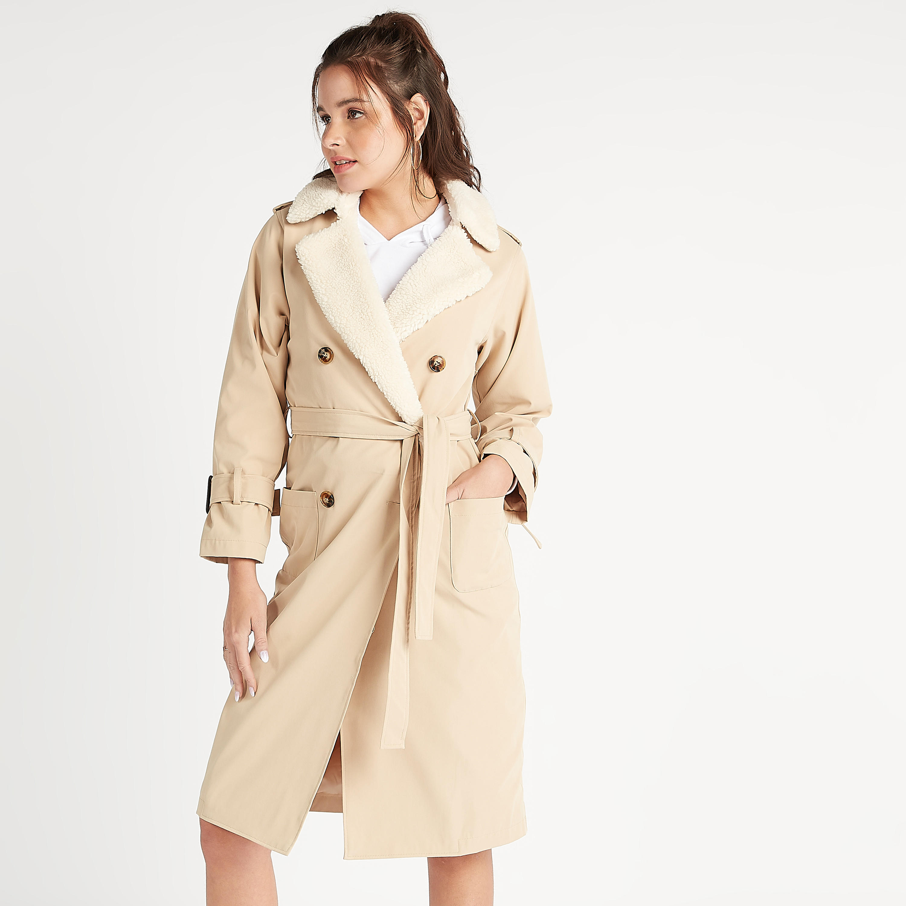 معطف مستدام سادة بياقة عادية وحزام من لي كوبر-women-clothing-coatsandjackets-coats-image-2