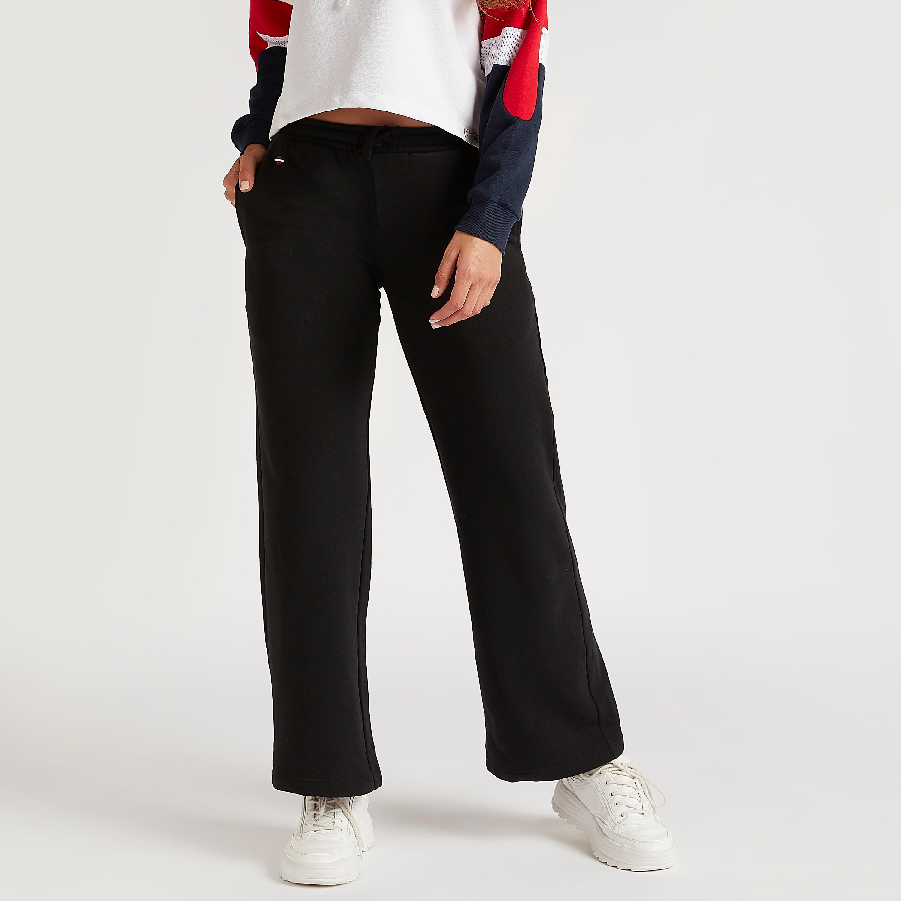 بنطلون سادة بخصر فليكسي وجيوب من لي كوبر-women-clothing-bottoms-trousers-image-1