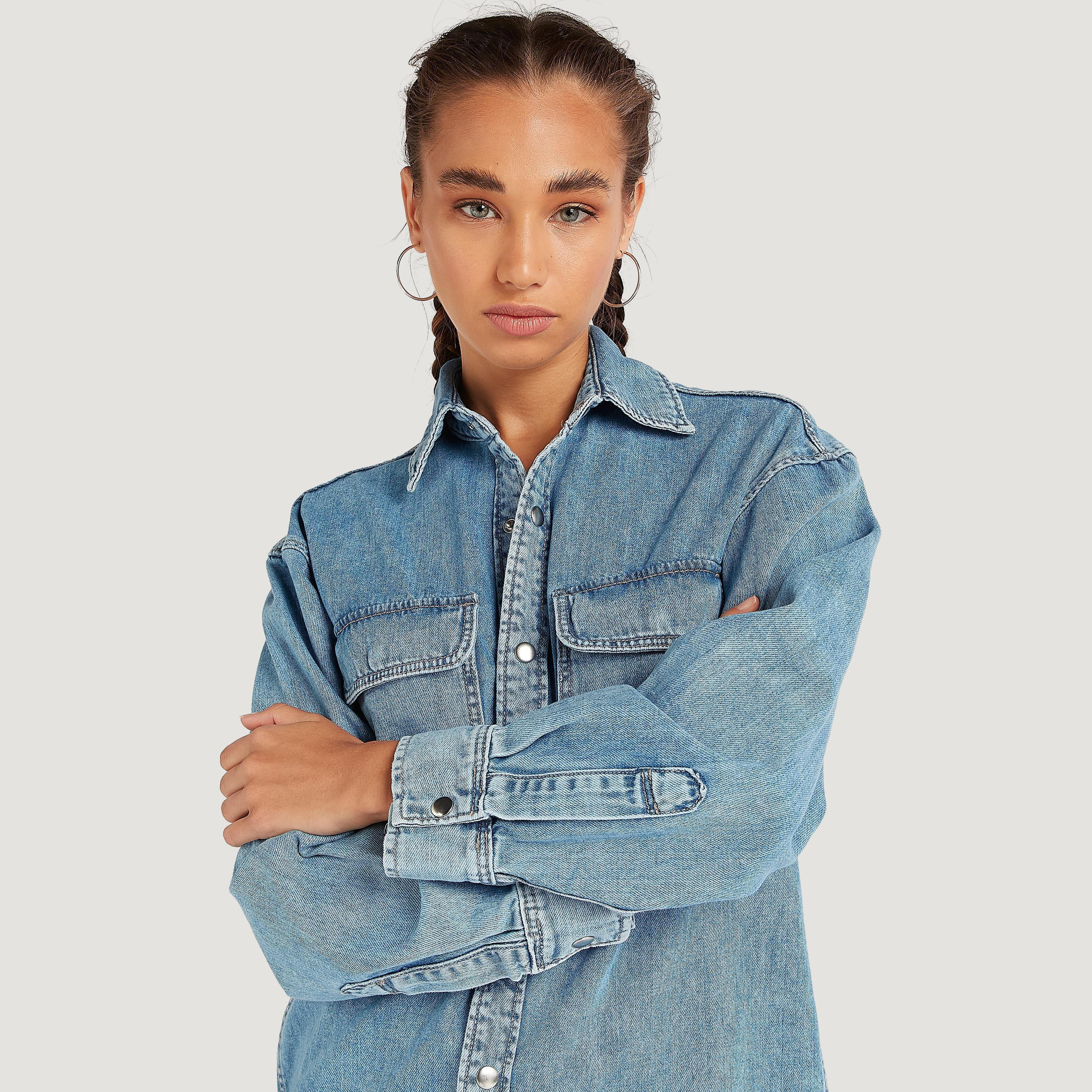 قميص سادة بأكمام طويلة وياقة عادية من لي كوبر-women-clothing-shirtsandblouses-shirts-image-1