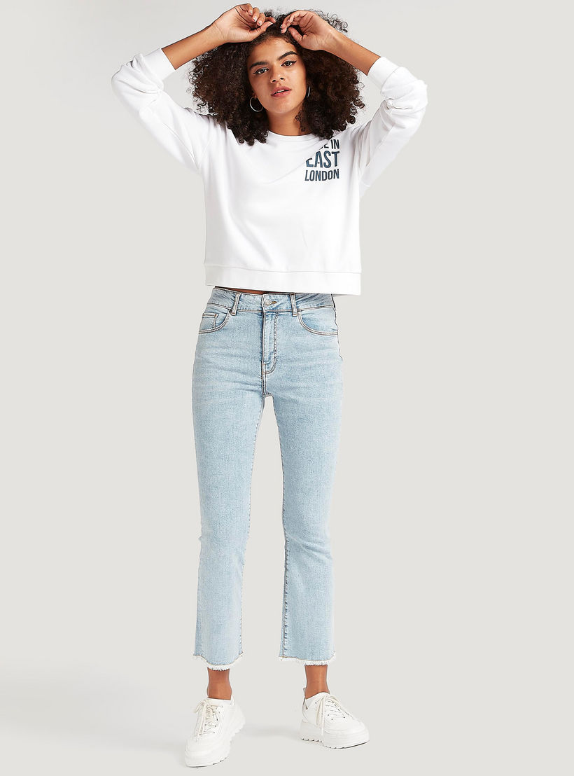 سويت شيرت بياقة ضيّقة وأكمام طويلة بطبعات من لي كوبر-women-winterwear-hoodiesandsweatshirts-sweatshirts-image-3