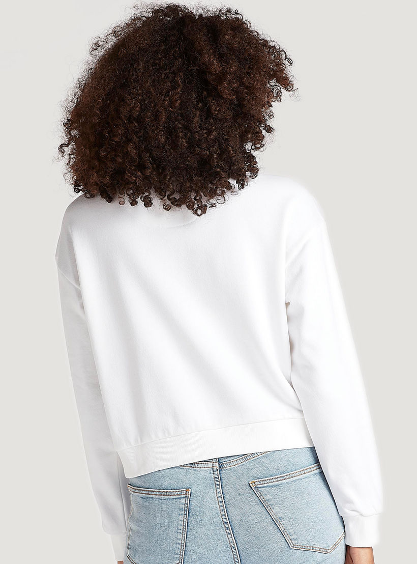 سويت شيرت بياقة ضيّقة وأكمام طويلة بطبعات من لي كوبر-women-winterwear-hoodiesandsweatshirts-sweatshirts-image-2