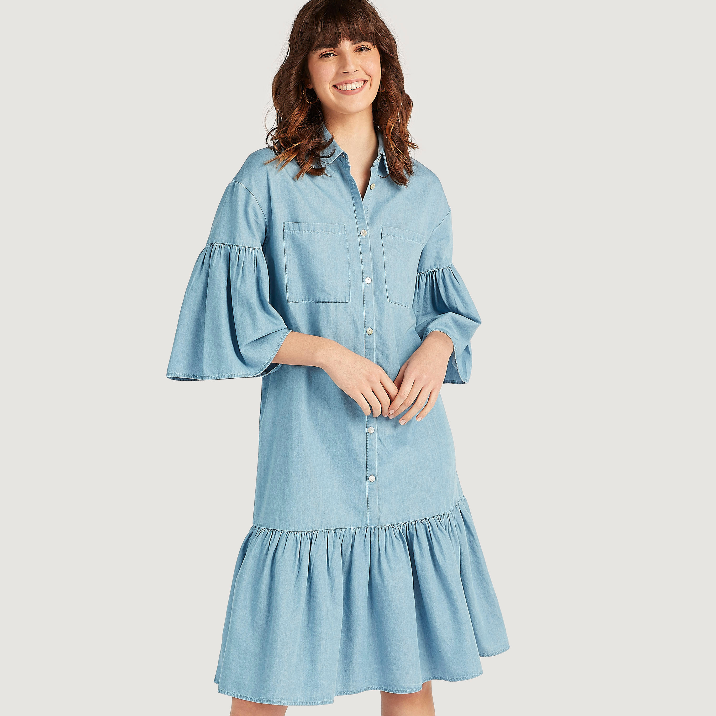 فستان قميص ميدي بخصر منخفض وأكمام واسعة من لي كوبر-women-clothing-dresses-image-1