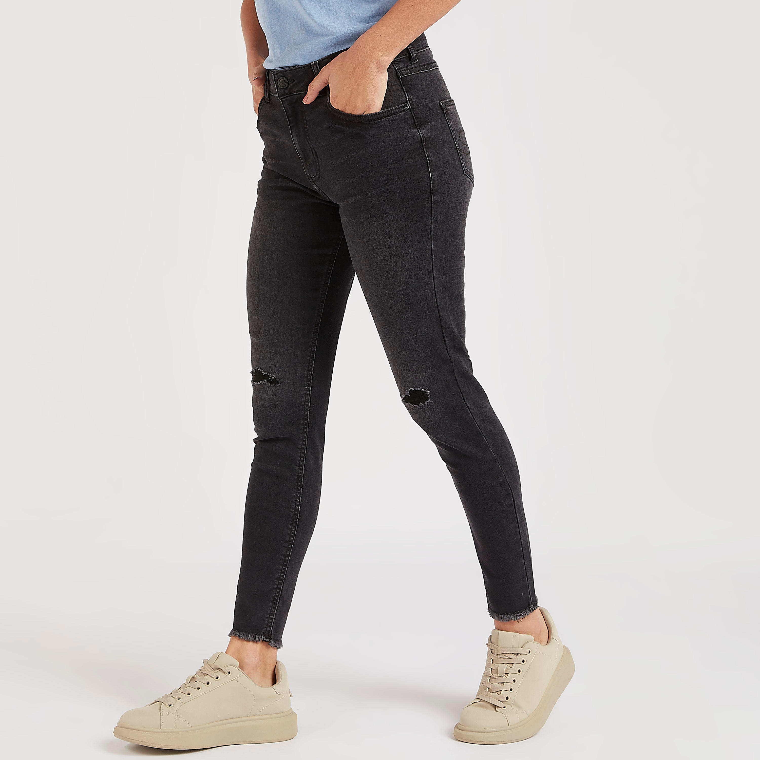 بنطلون جينز دنيم مضلّع بجيوب وخصر مرتفع من لي كوبر-women-clothing-bottoms-jeans-image-5
