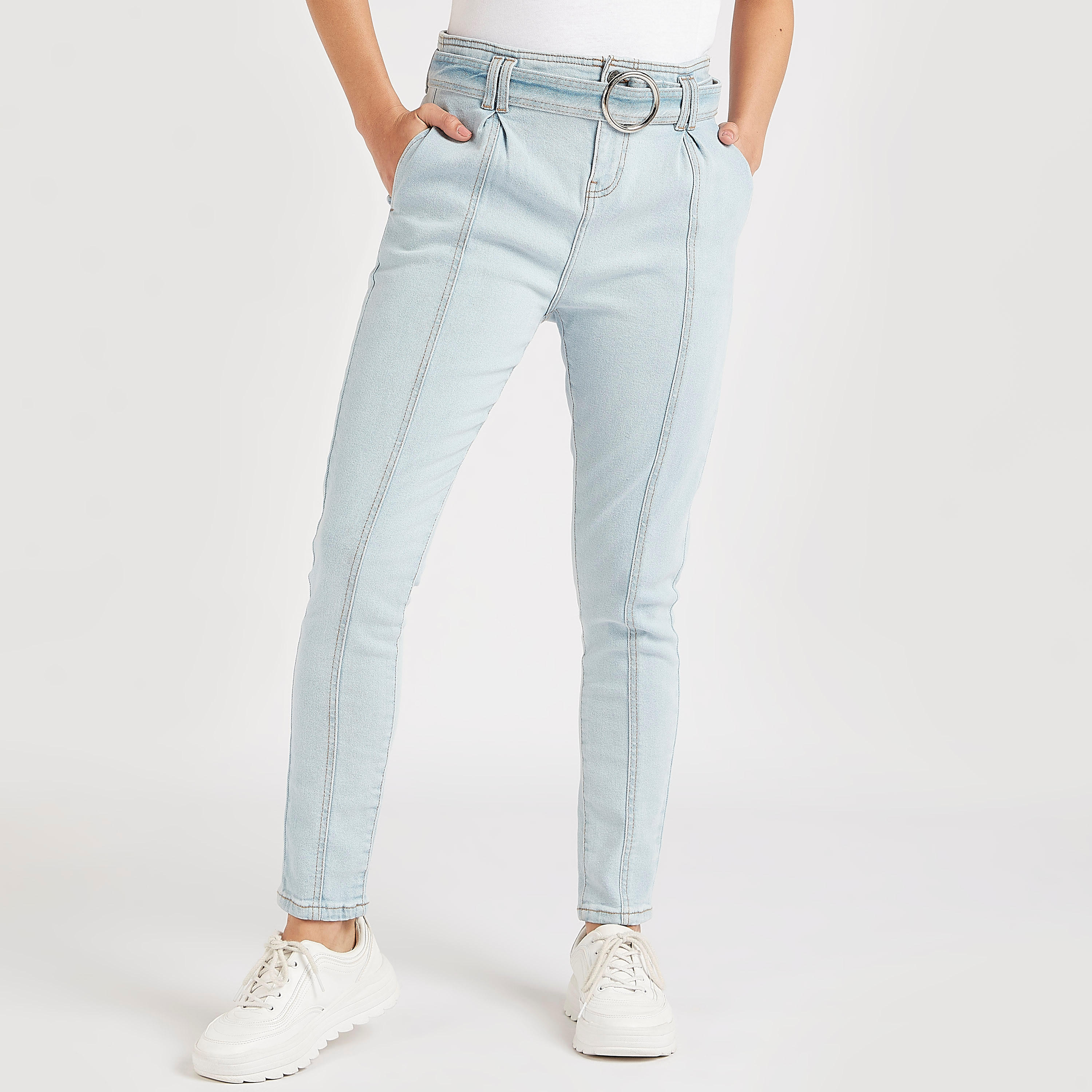 بنطلون جينز بقصّة سليم وحزام وخصر مرتفع من لي كوبر-women-clothing-bottoms-jeans-image-5