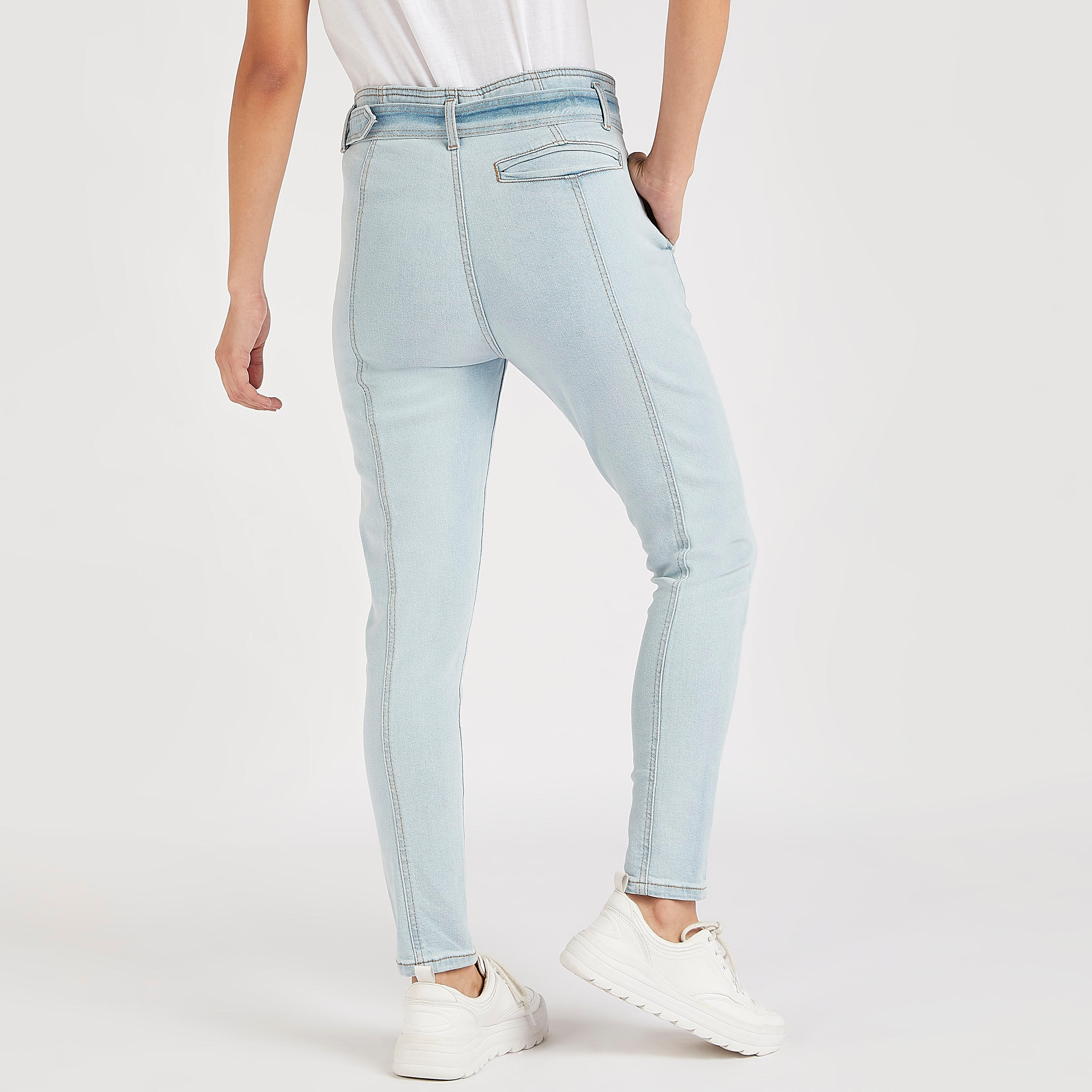 بنطلون جينز بقصّة سليم وحزام وخصر مرتفع من لي كوبر-women-clothing-bottoms-jeans-image-2