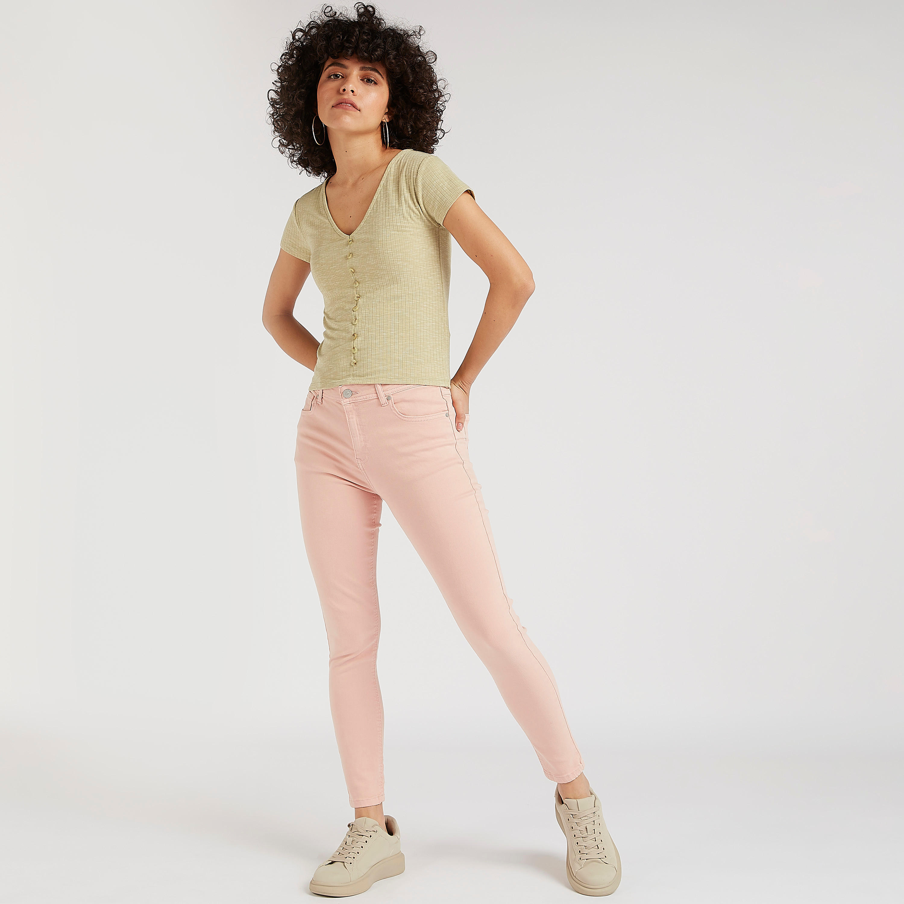 بنطلون جينز دنيم بقصّة سكيني وخصر مرتفع من لي كوبر-women-clothing-bottoms-jeans-image-2
