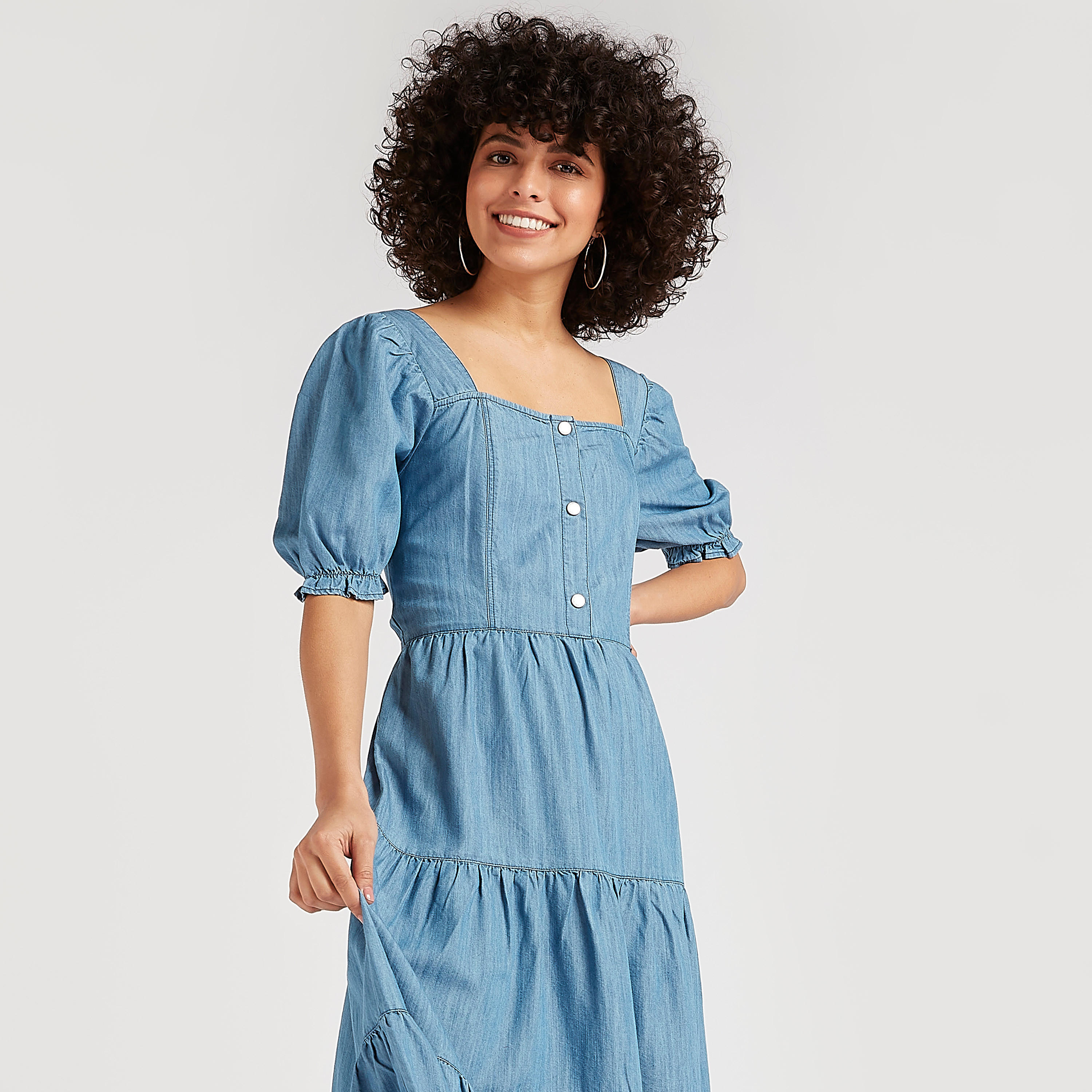 فستان ميدي إيه لاين متعدّد الطبقات بأكمام منفوخة من لي كوبر-women-clothing-dresses-image-3