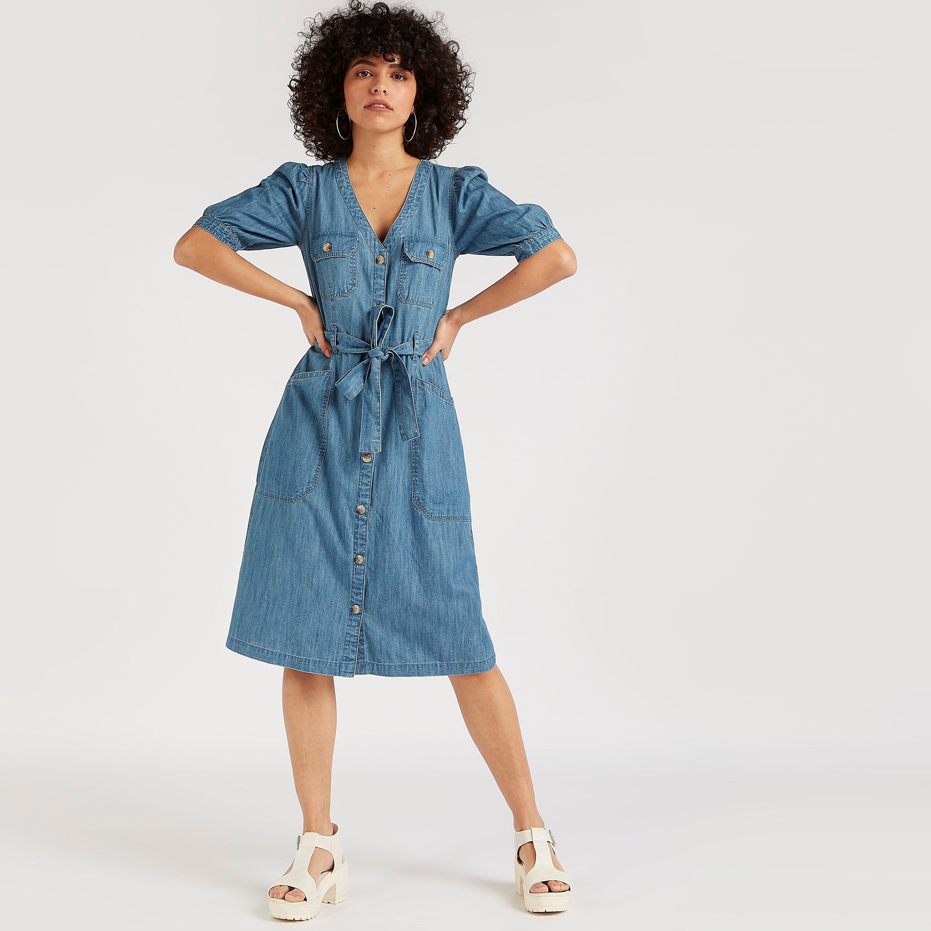 فستان دنيم إيه لاين بحزام وأكمام منفوخة من لي كوبر-women-clothing-dresses-image-2