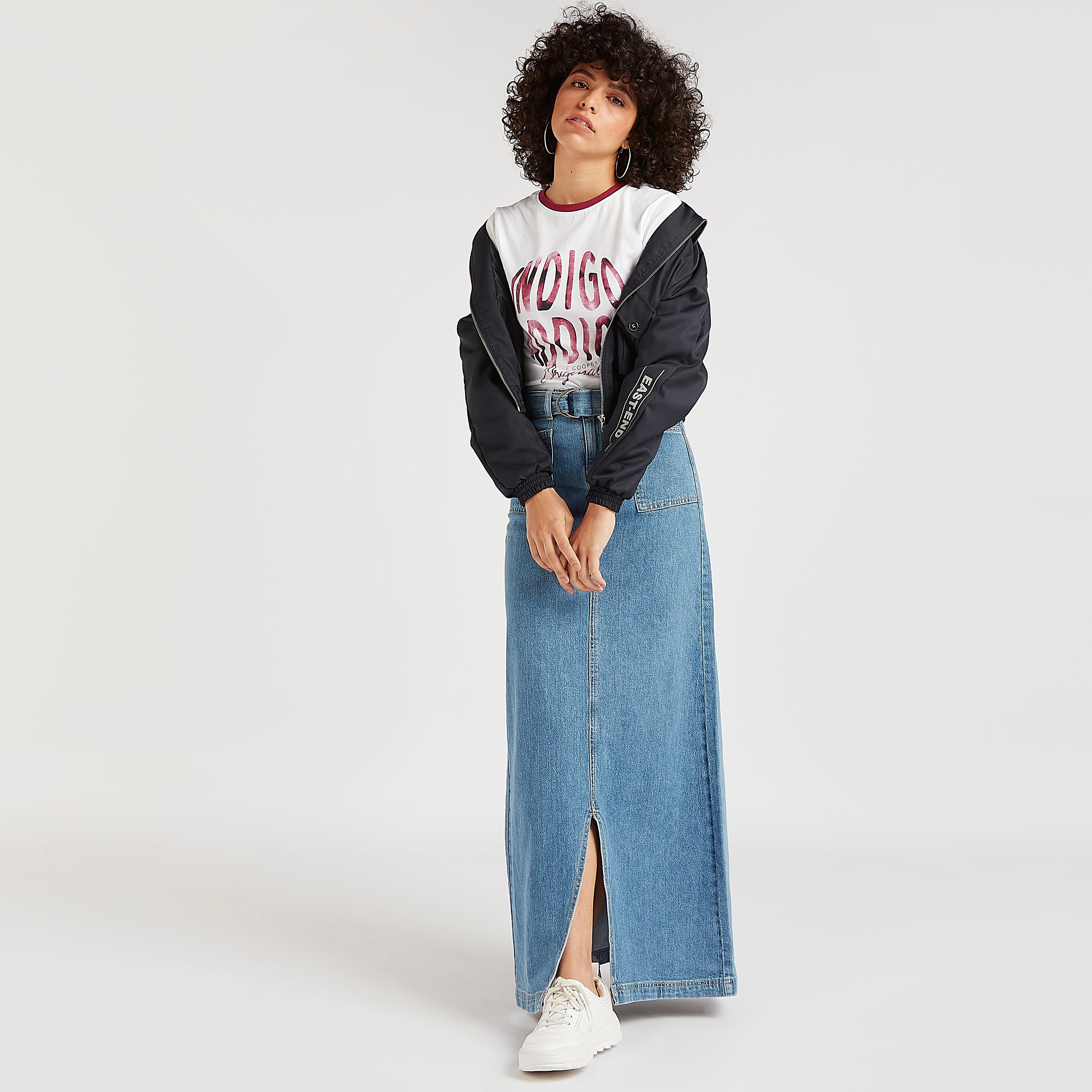 تيشيرت بياقة ضيّقة وأكمام قصيرة وطبعات-women-clothing-tshirts-image-3