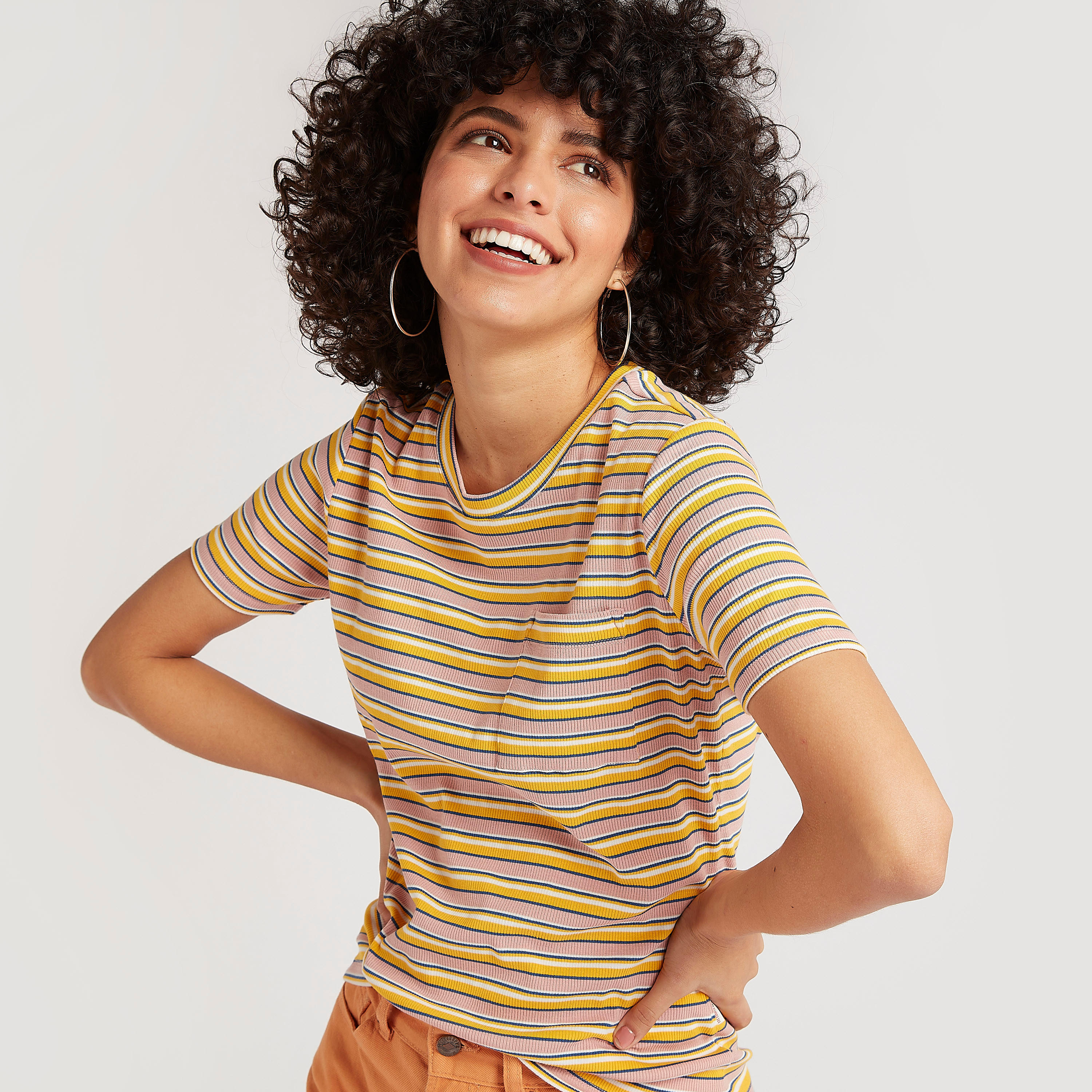 تيشيرت مخطّط بأكمام قصيرة من لي كوبر-women-clothing-tshirts-image-5