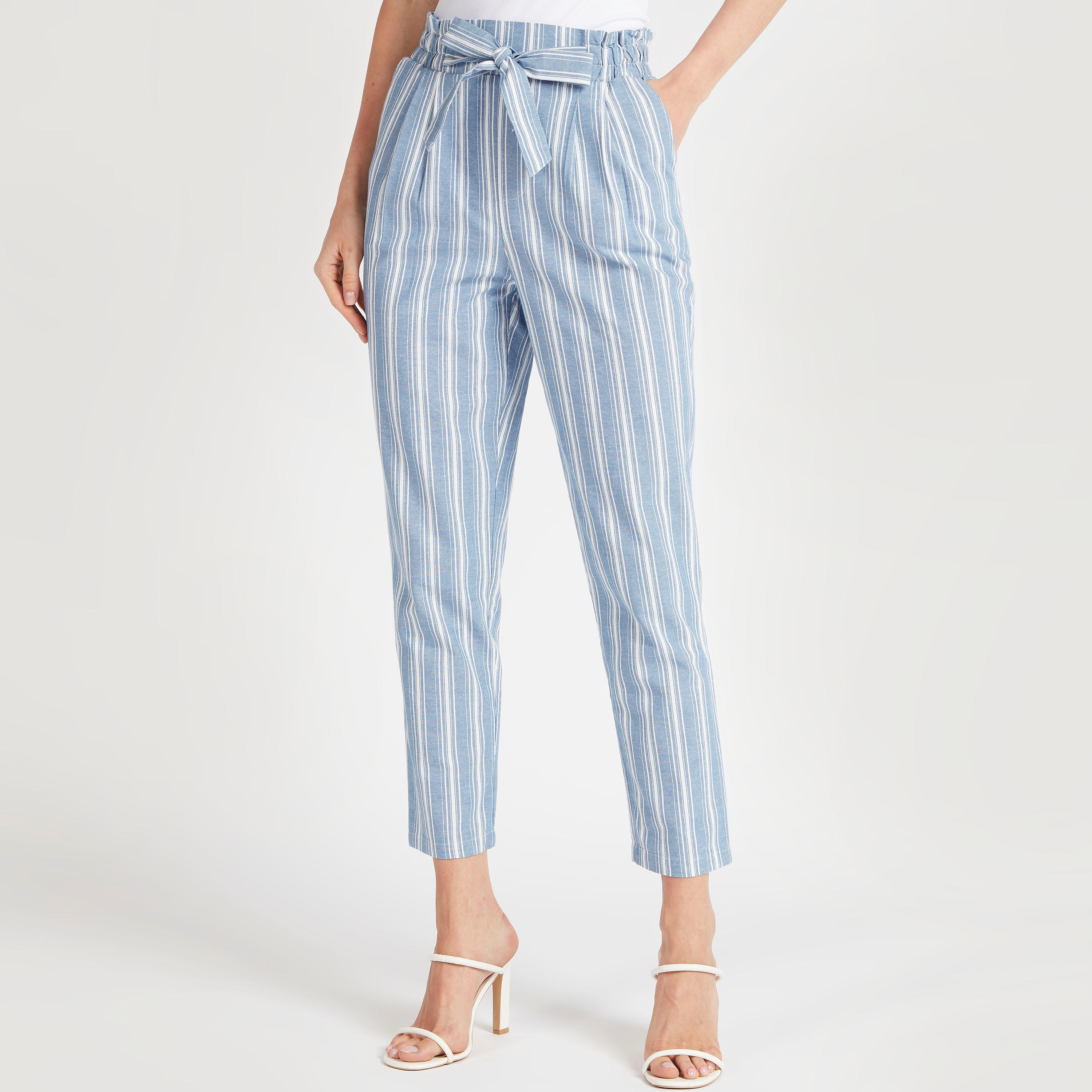 بنطلون مقلّم بخصر بيبرباج متوسّط الارتفاع من لي كوبر-women-clothing-bottoms-trousers-image-1