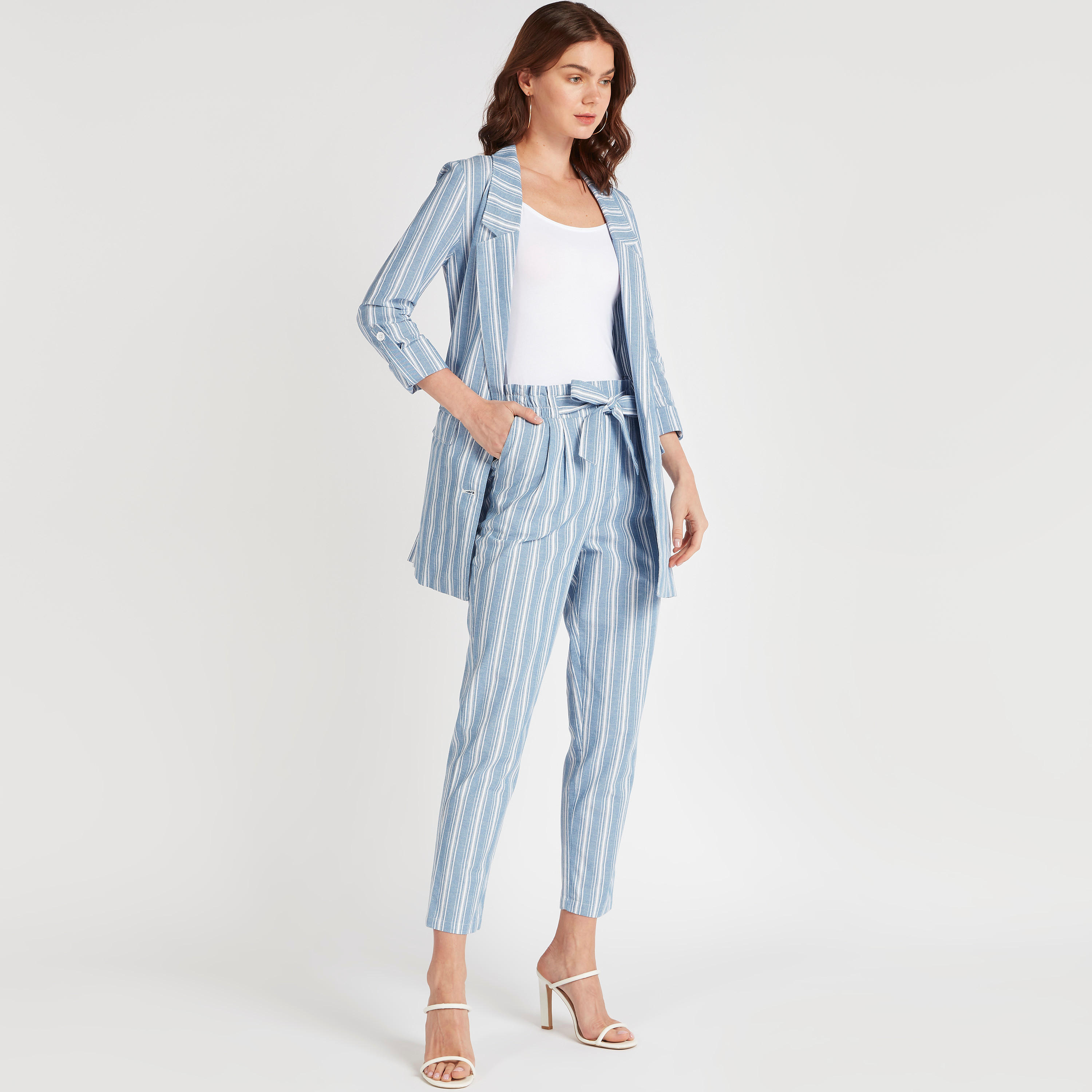بنطلون مقلّم بخصر بيبرباج متوسّط الارتفاع من لي كوبر-women-clothing-bottoms-trousers-image-2