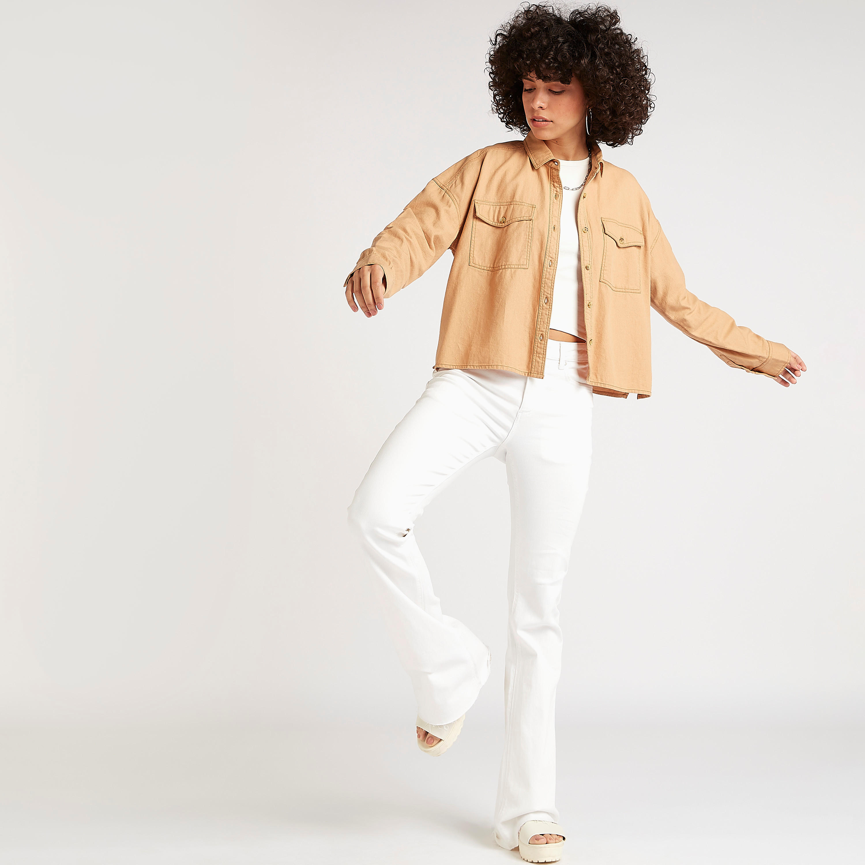 جاكيت دنيم سادة بأكمام طويلة من لي كوبر-women-clothing-shirtsandblouses-shirts-image-6