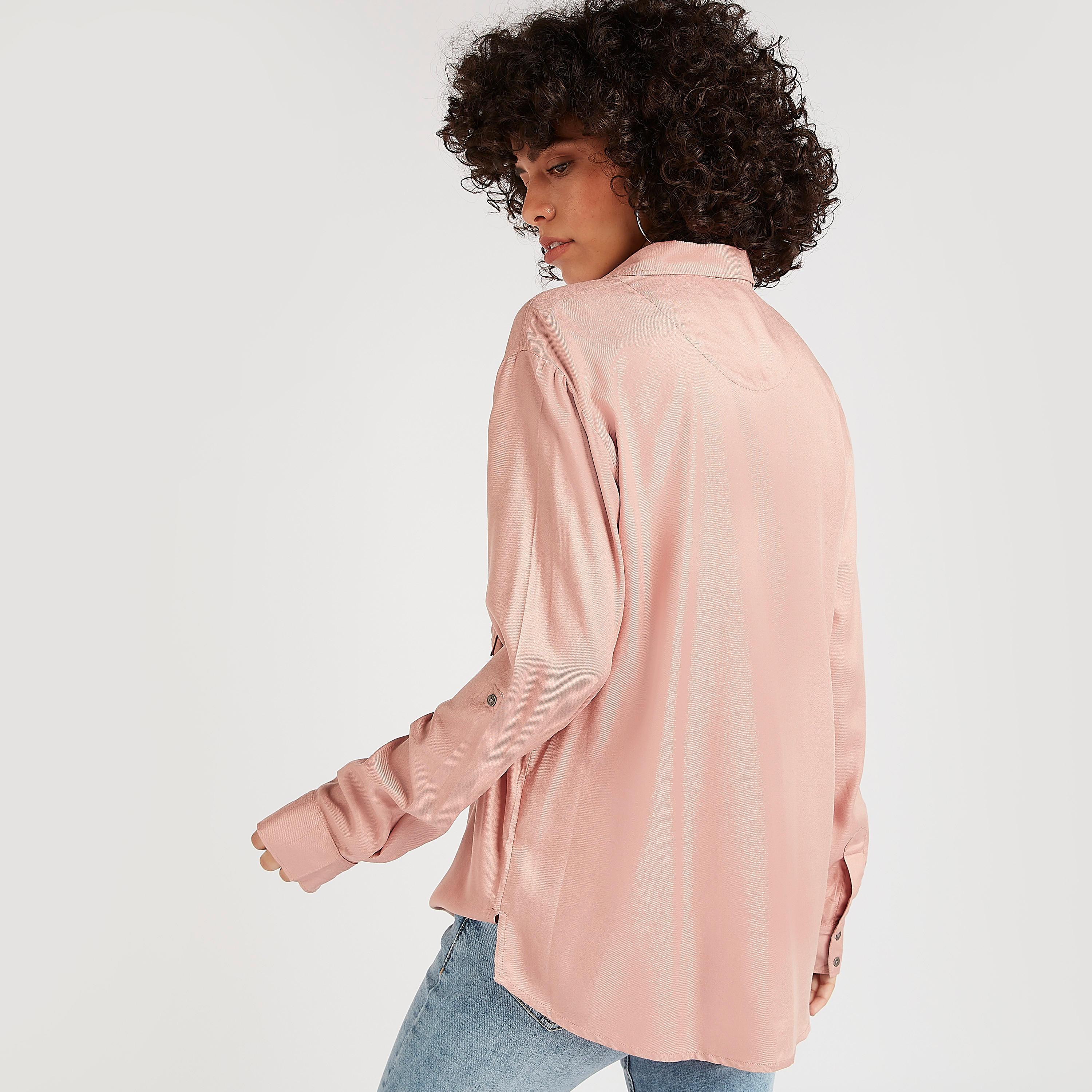 قميص سادة بأكمام طويلة وجيب من لي كوبر-women-clothing-shirtsandblouses-shirts-image-4