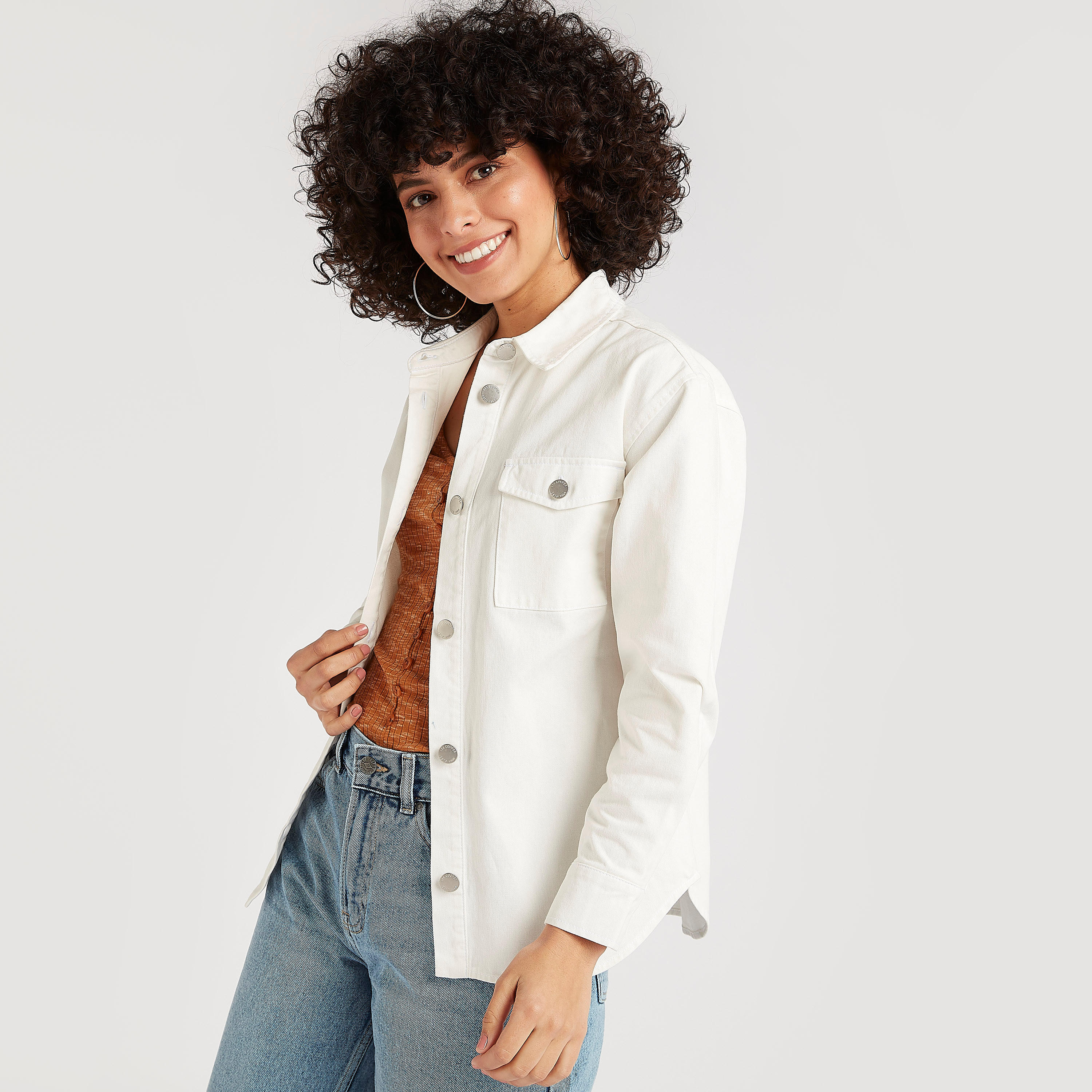 قميص دنيم سادة بأكمام طويلة من لي كوبر-women-clothing-shirtsandblouses-shirts-image-1