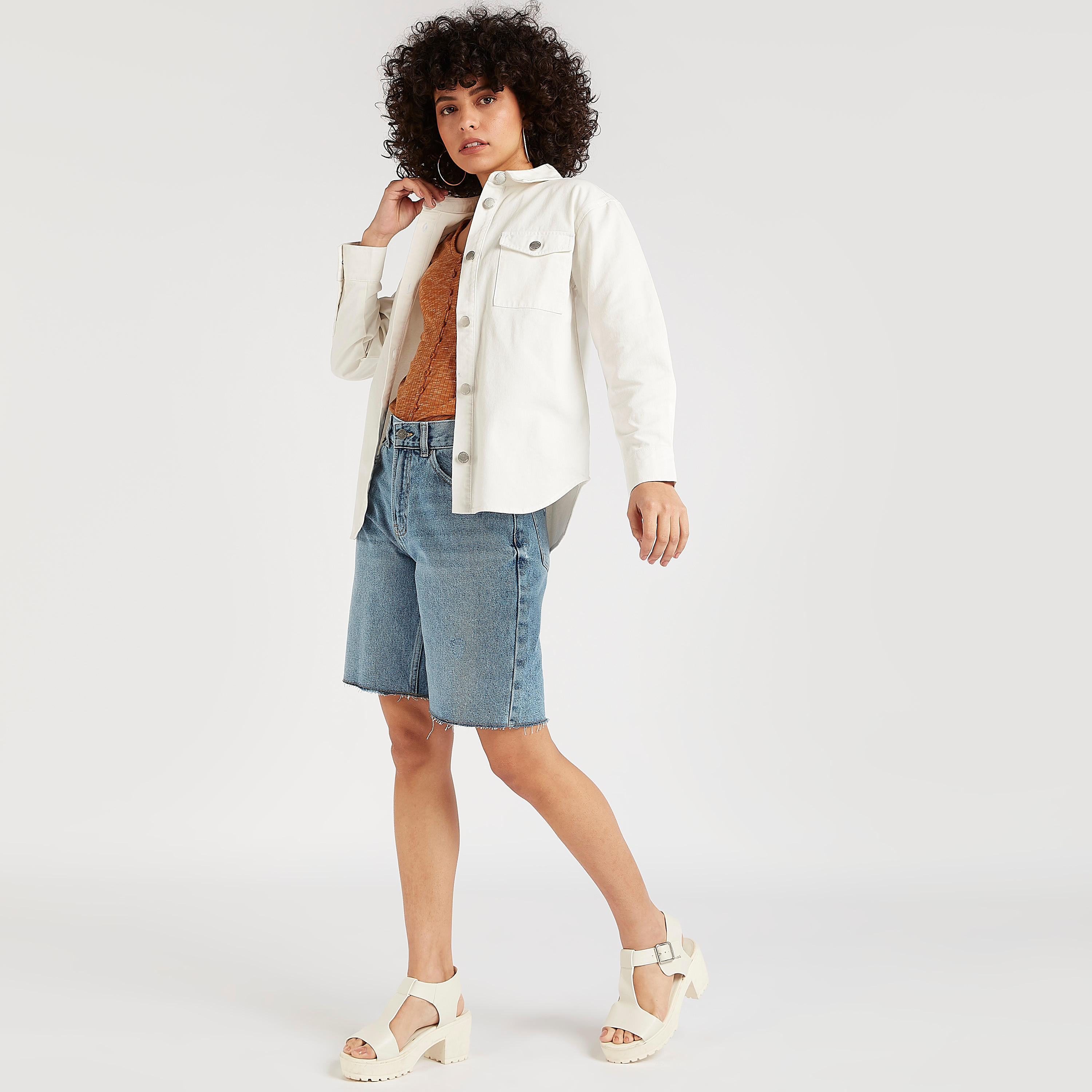 قميص دنيم سادة بأكمام طويلة من لي كوبر-women-clothing-shirtsandblouses-shirts-image-2