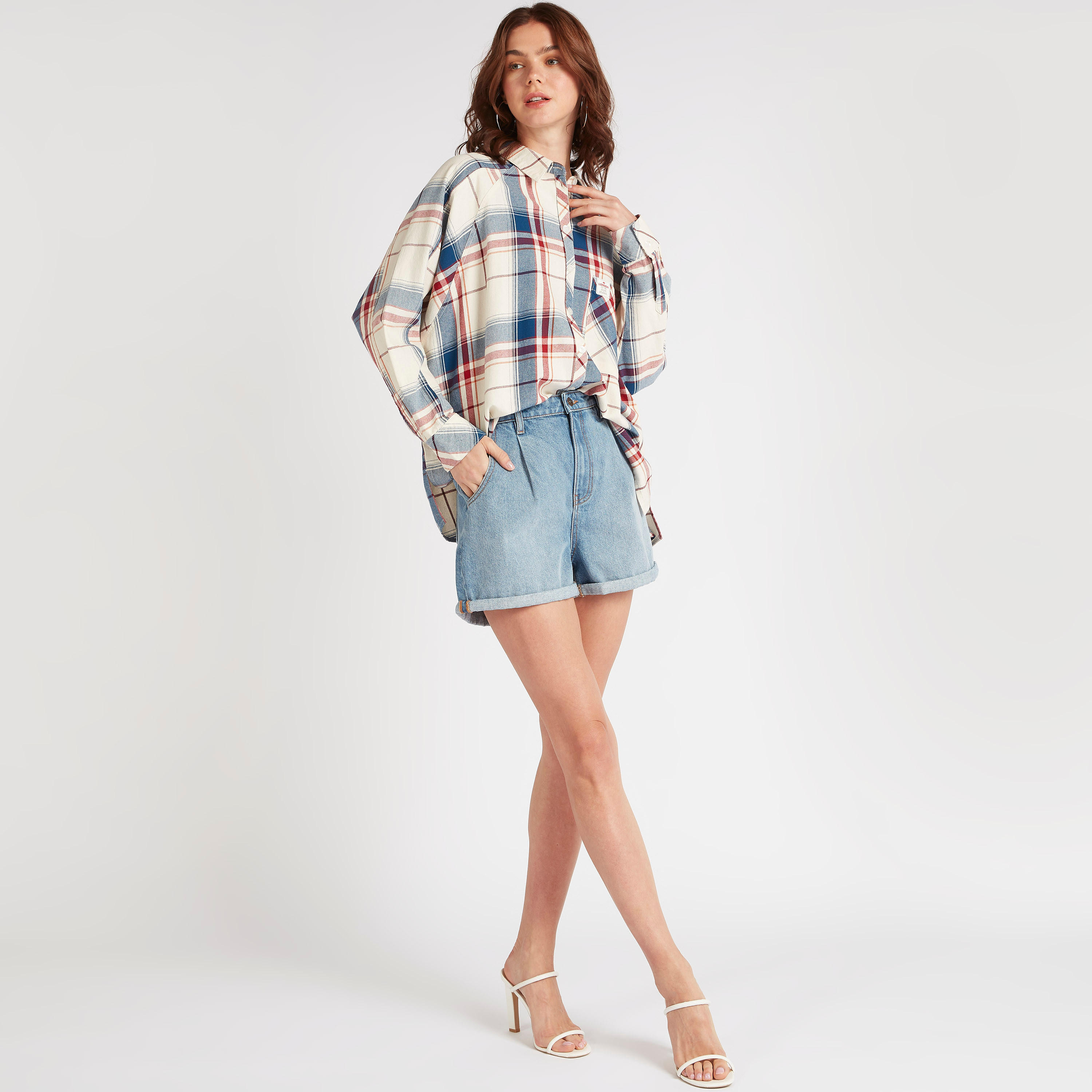 قميص مصرفيين كاروهات بأكمام طويلة من لي كوبر-women-clothing-shirtsandblouses-shirts-image-3