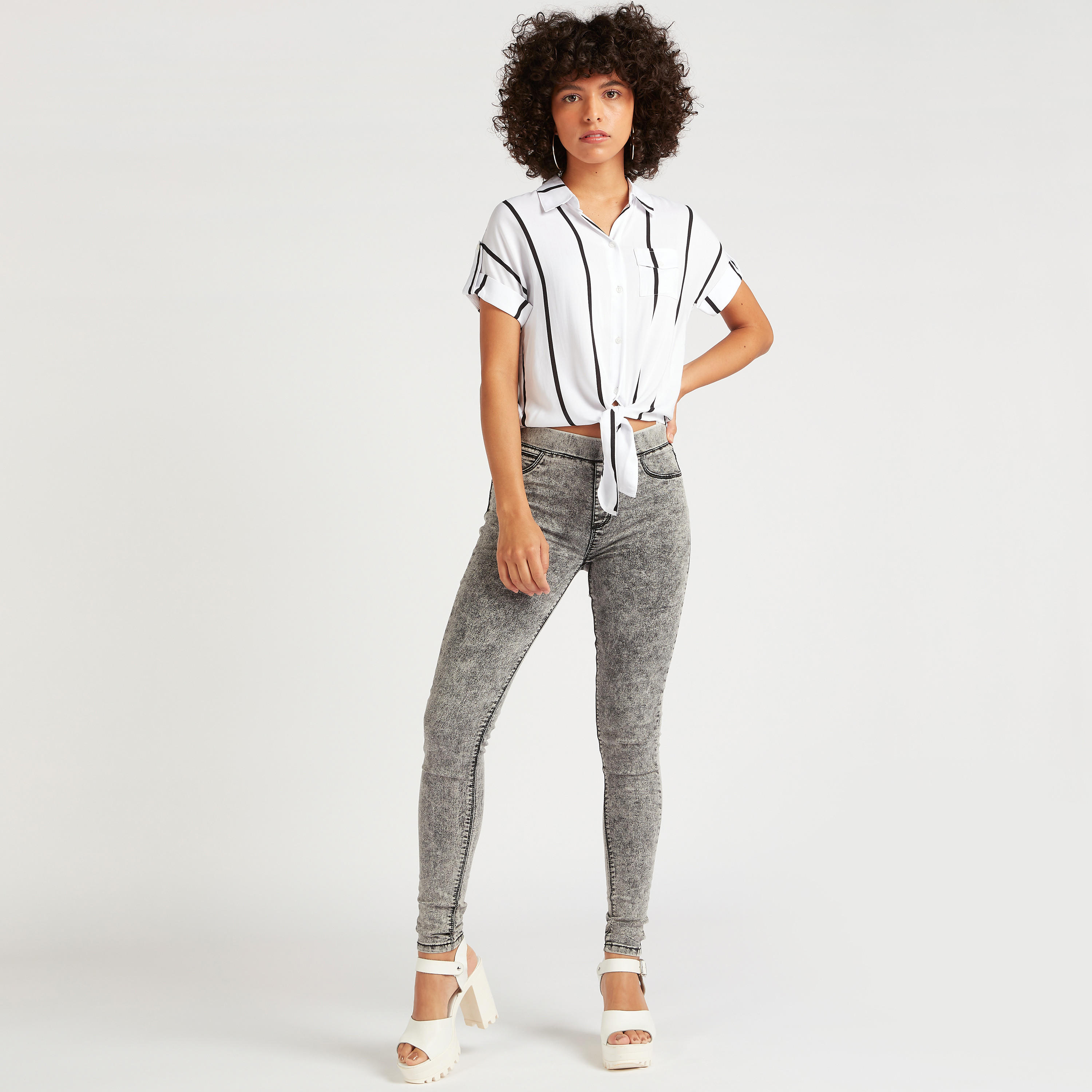 قميص مخطّط بزينة رباط من لي كوبر-women-clothing-shirtsandblouses-shirts-image-2