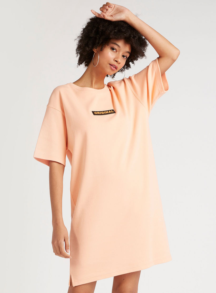 فستان تيشيرت واسع بياقة ضيّقة من لي كوبر-women-clothing-dresses-image-1