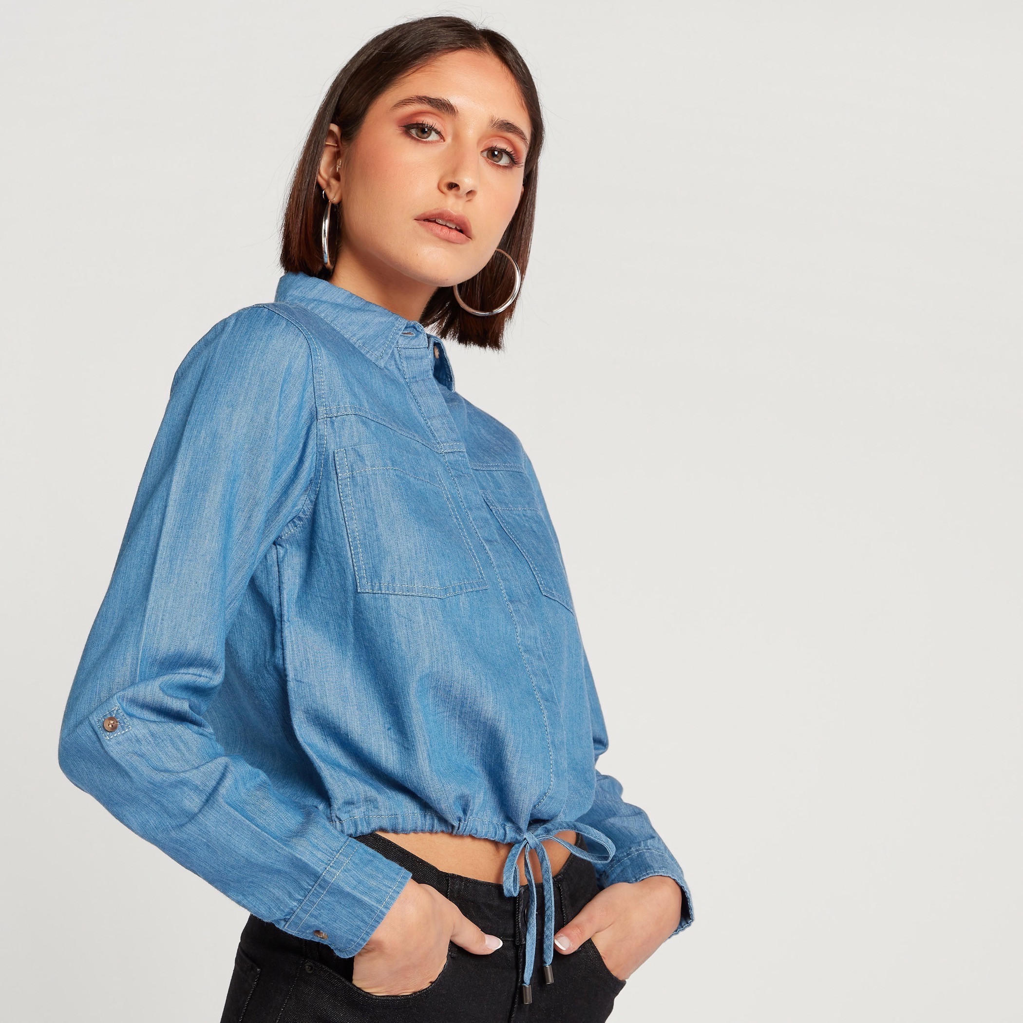 قميص سادة بجيوب وأربطة من لي كوبر-women-clothing-shirtsandblouses-shirts-image-1