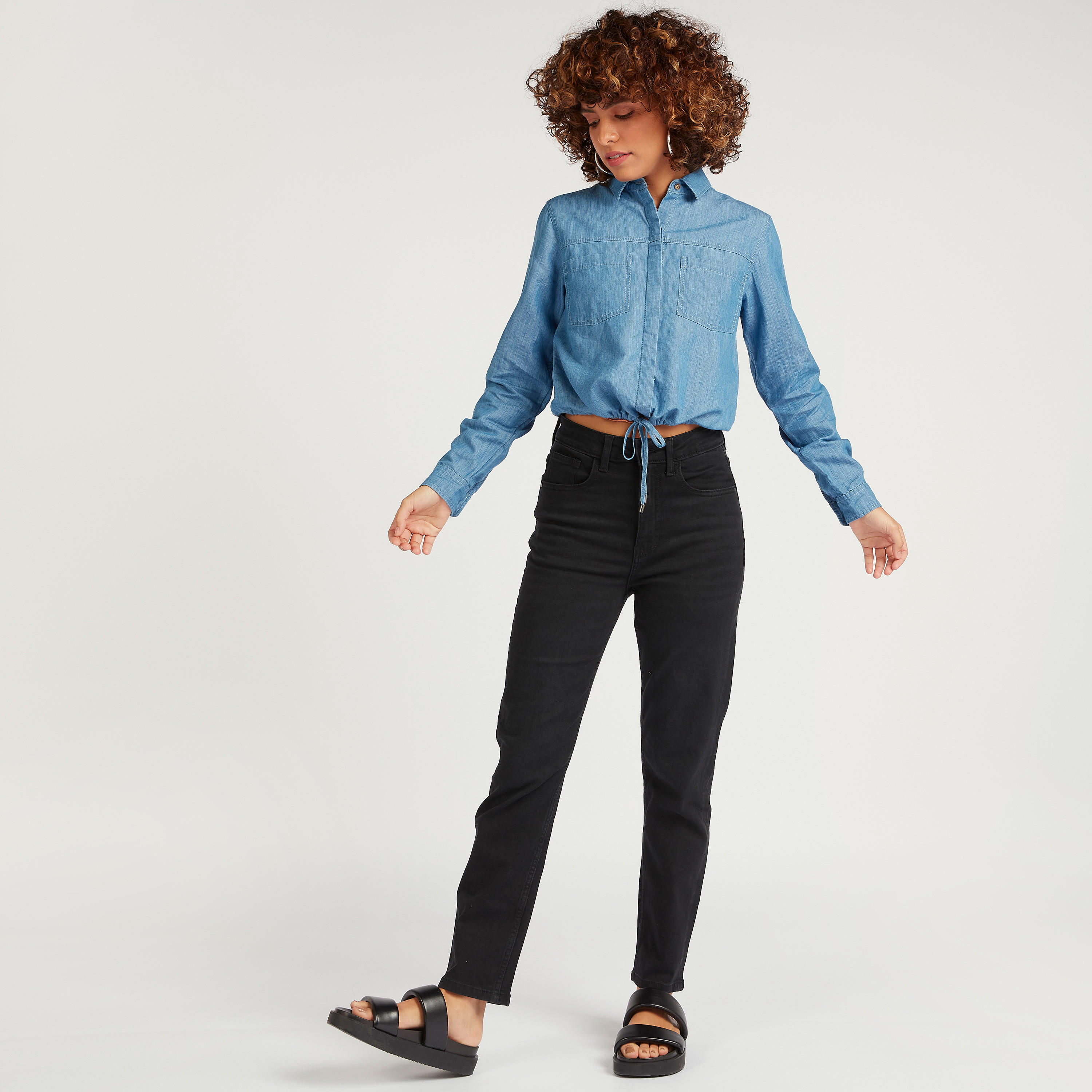 بنطلون جينز بقصة ضيّقة وخصر متوسط الارتفاع من لي كوبر-women-clothing-bottoms-jeans-image-2