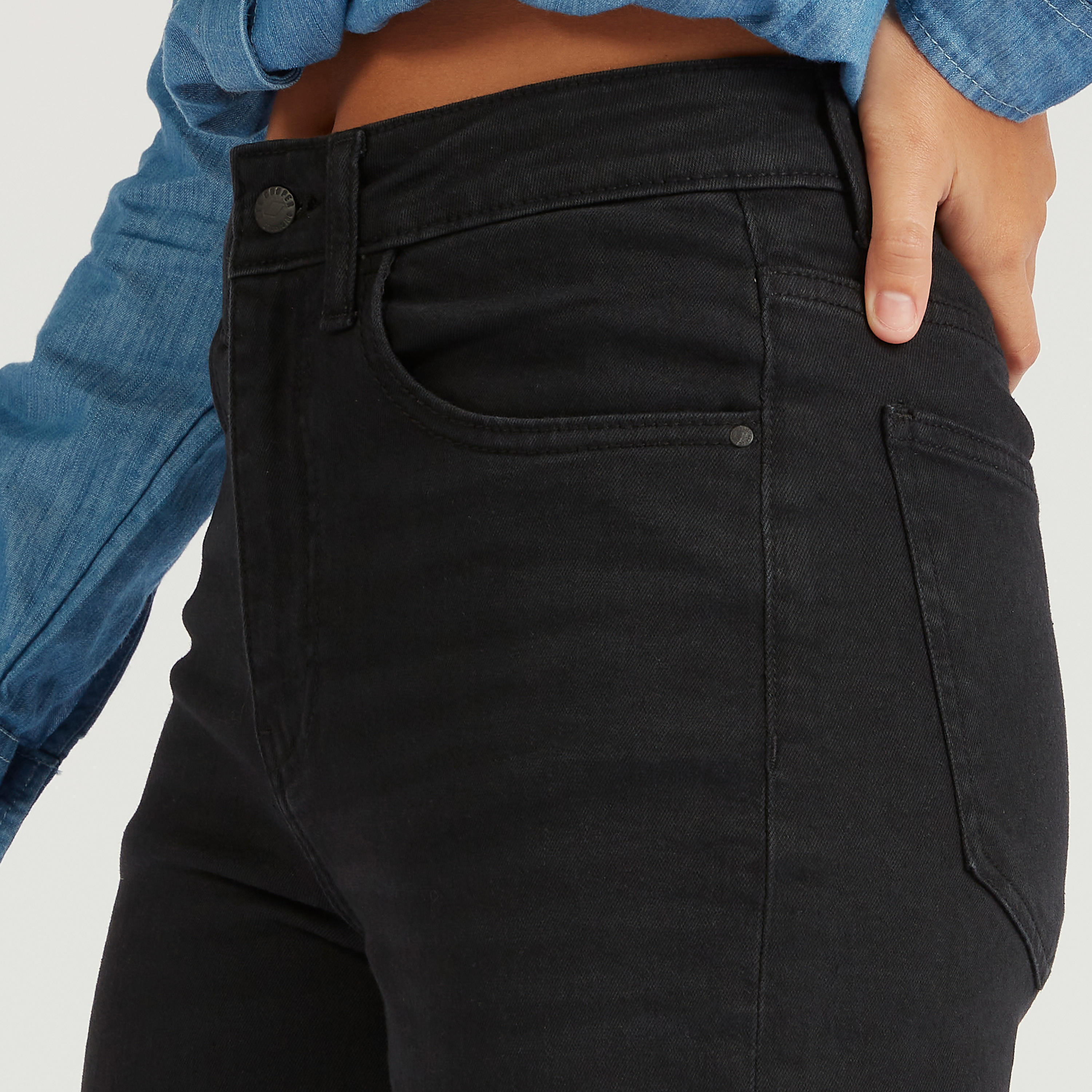 بنطلون جينز بقصة ضيّقة وخصر متوسط الارتفاع من لي كوبر-women-clothing-bottoms-jeans-image-3