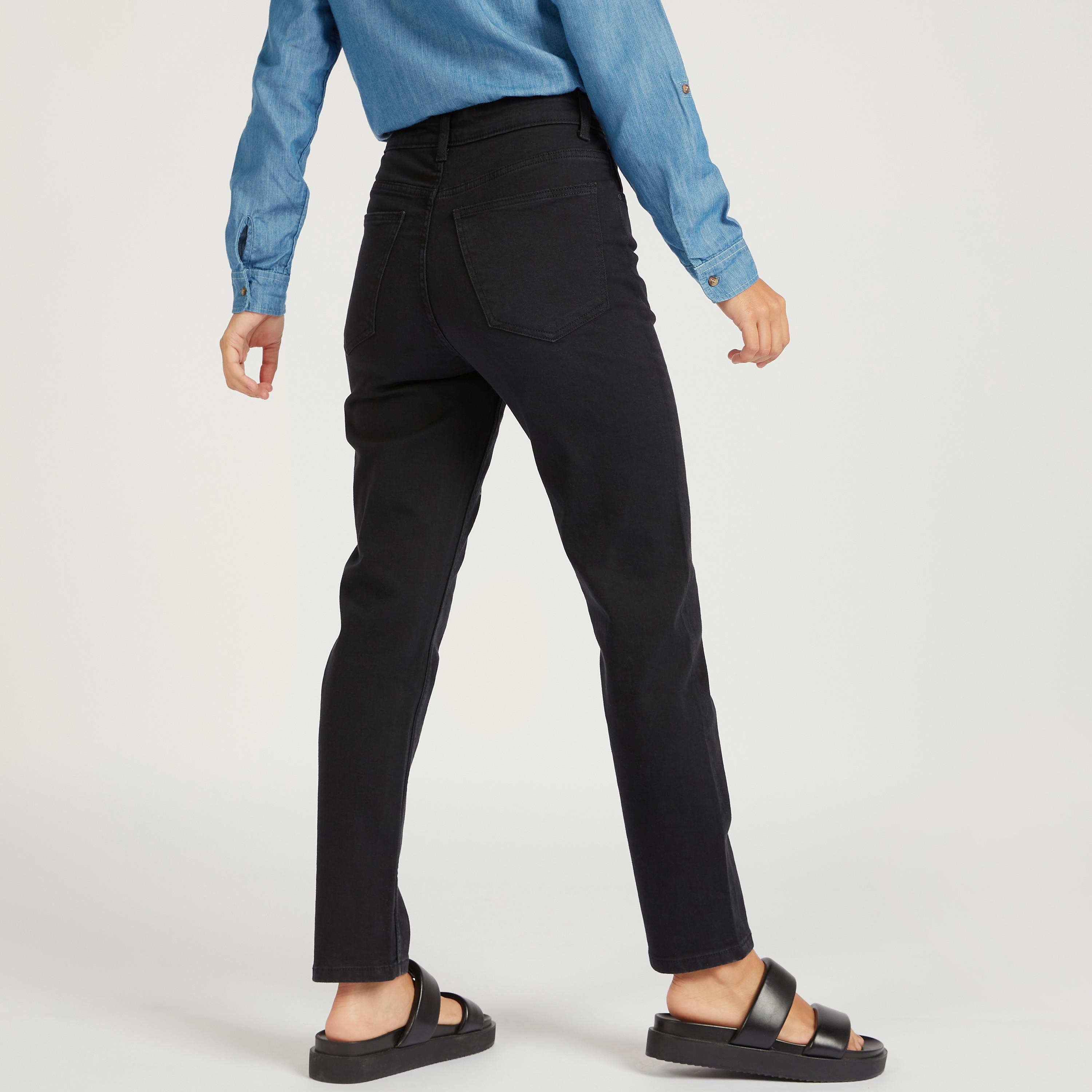 بنطلون جينز بقصة ضيّقة وخصر متوسط الارتفاع من لي كوبر-women-clothing-bottoms-jeans-image-4