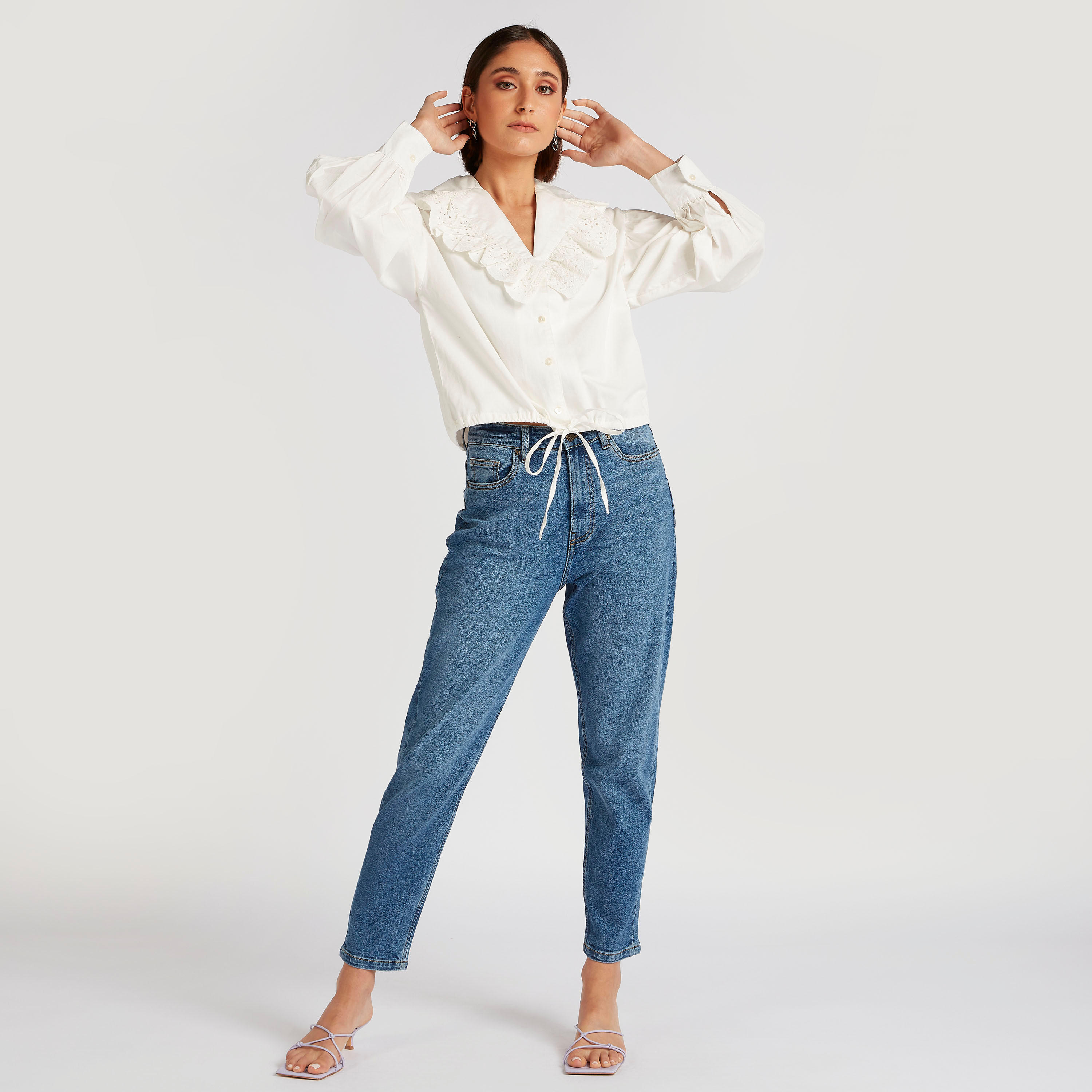 قميص بياقة V وأكمام طويلة وكشكش من لي كوبر-women-clothing-shirtsandblouses-shirts-image-5