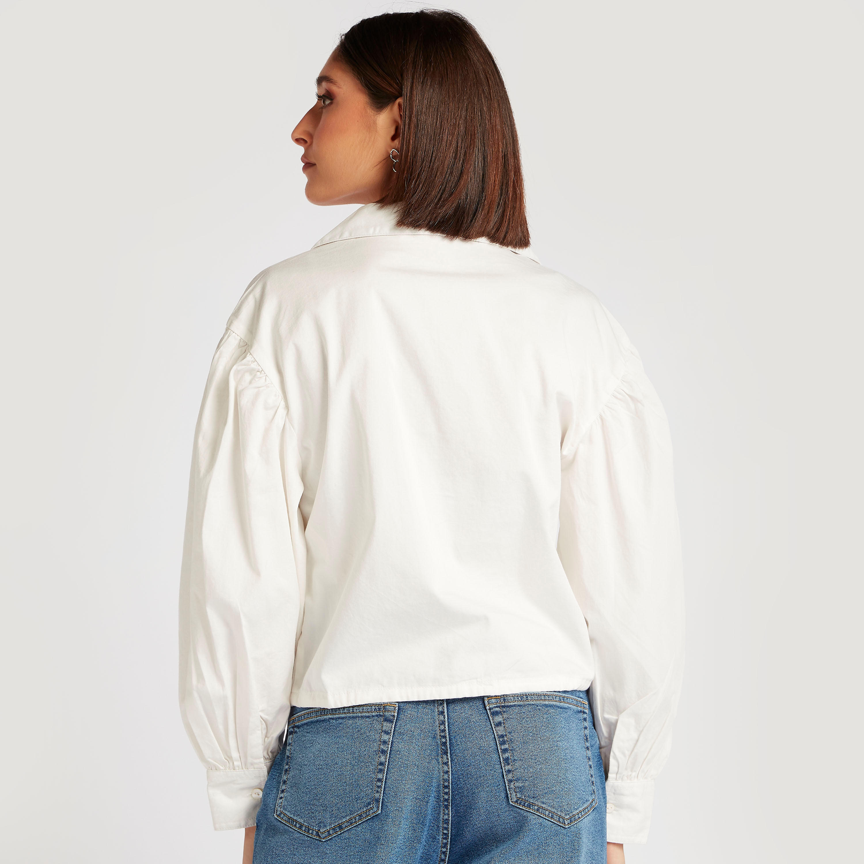 قميص بياقة V وأكمام طويلة وكشكش من لي كوبر-women-clothing-shirtsandblouses-shirts-image-3