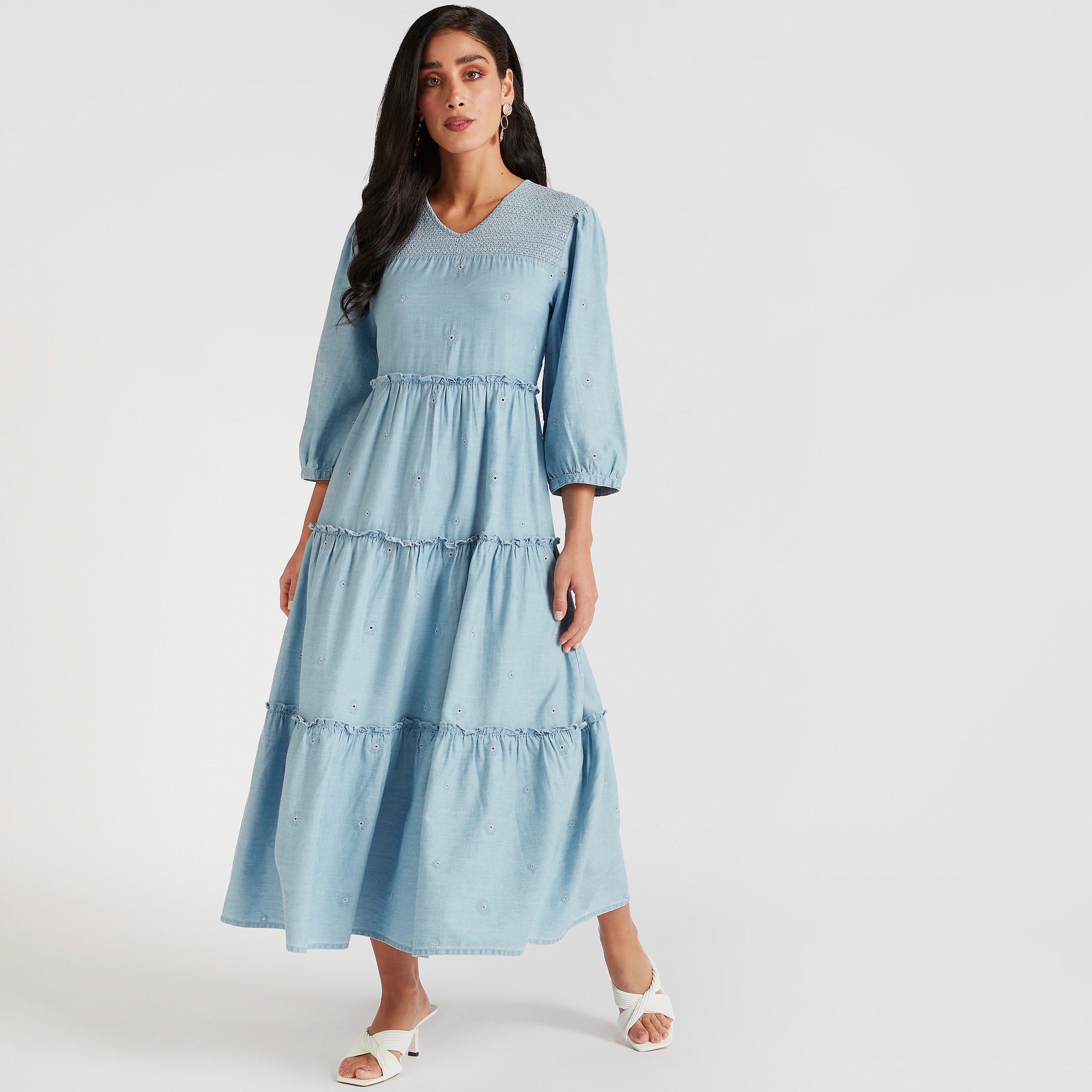 فستان طويل مطرّز متعدّد الطبقات وأكمام 3/4-women-clothing-dresses-image-1