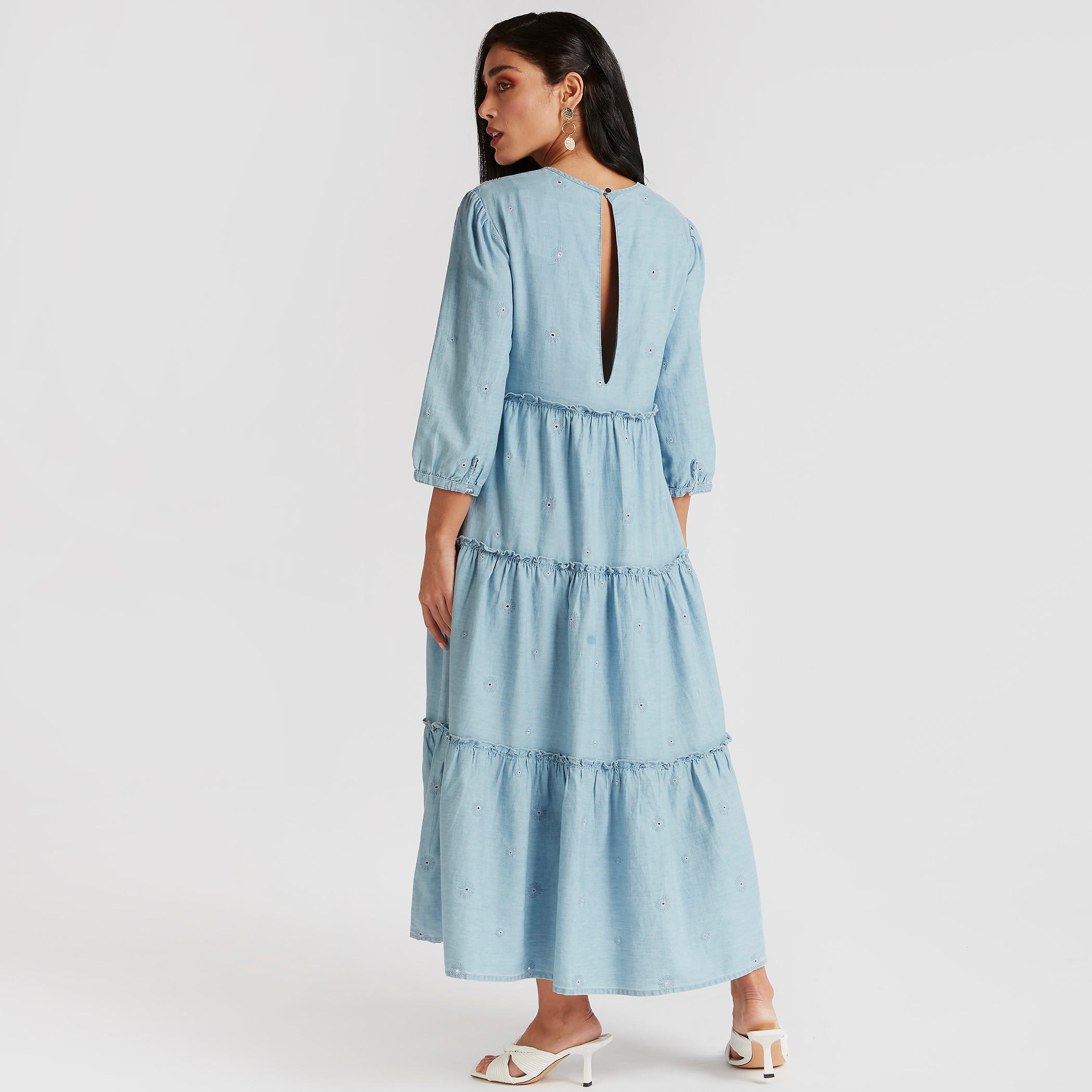 فستان طويل مطرّز متعدّد الطبقات وأكمام 3/4-women-clothing-dresses-image-4