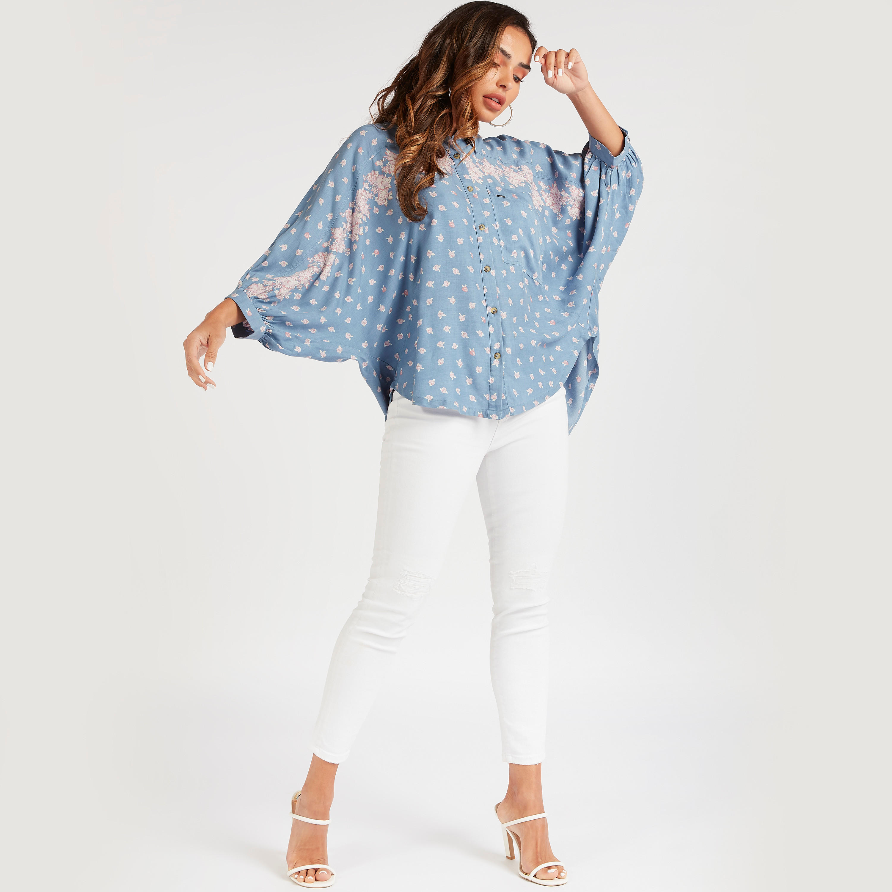 قميص بأكمام 3/4 وجيوب وطبعات زهرية من لي كوبر-women-clothing-shirtsandblouses-shirts-image-2
