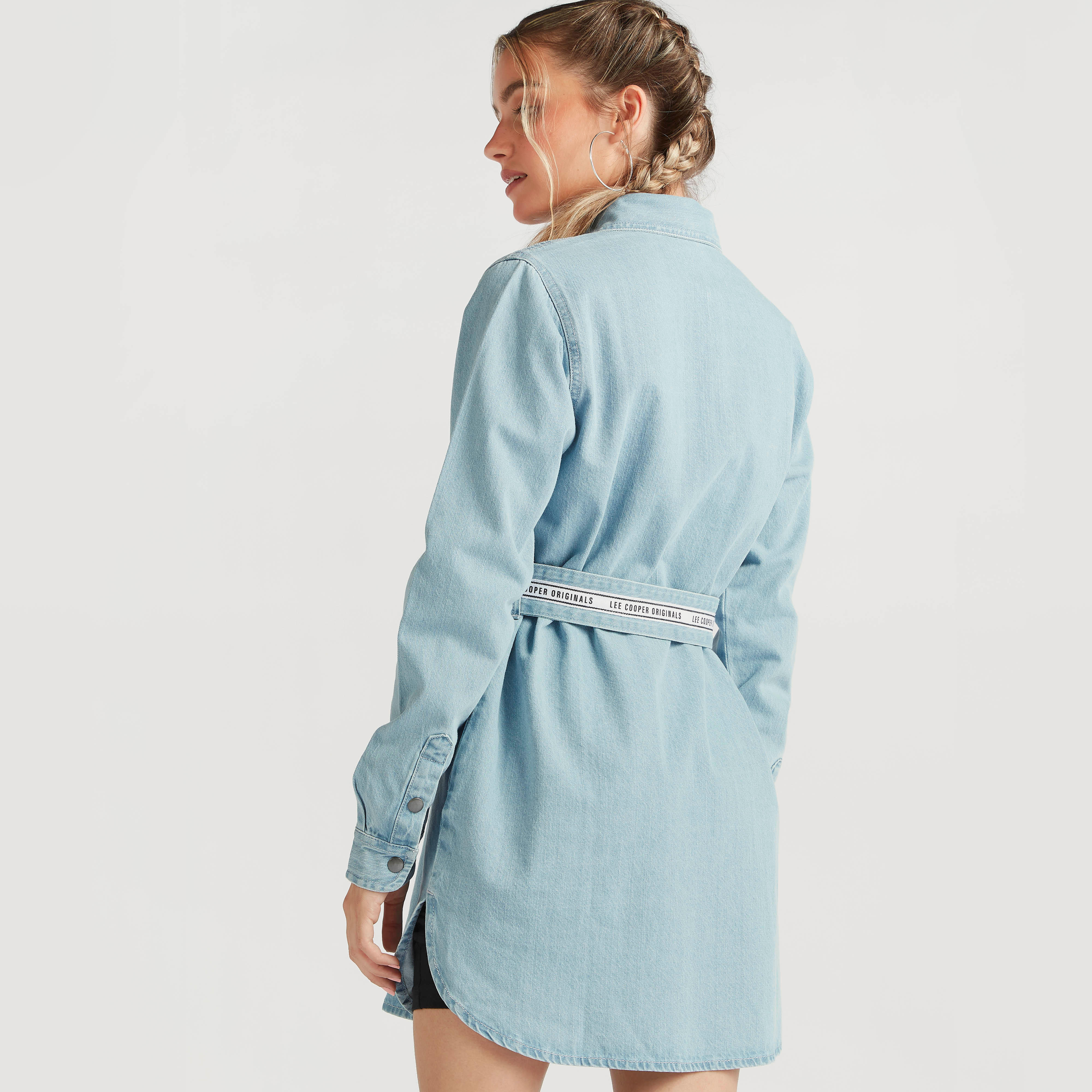 فستان قميص قصير بحزام وأكمام طويلة من لي كوبر-women-clothing-dresses-image-4