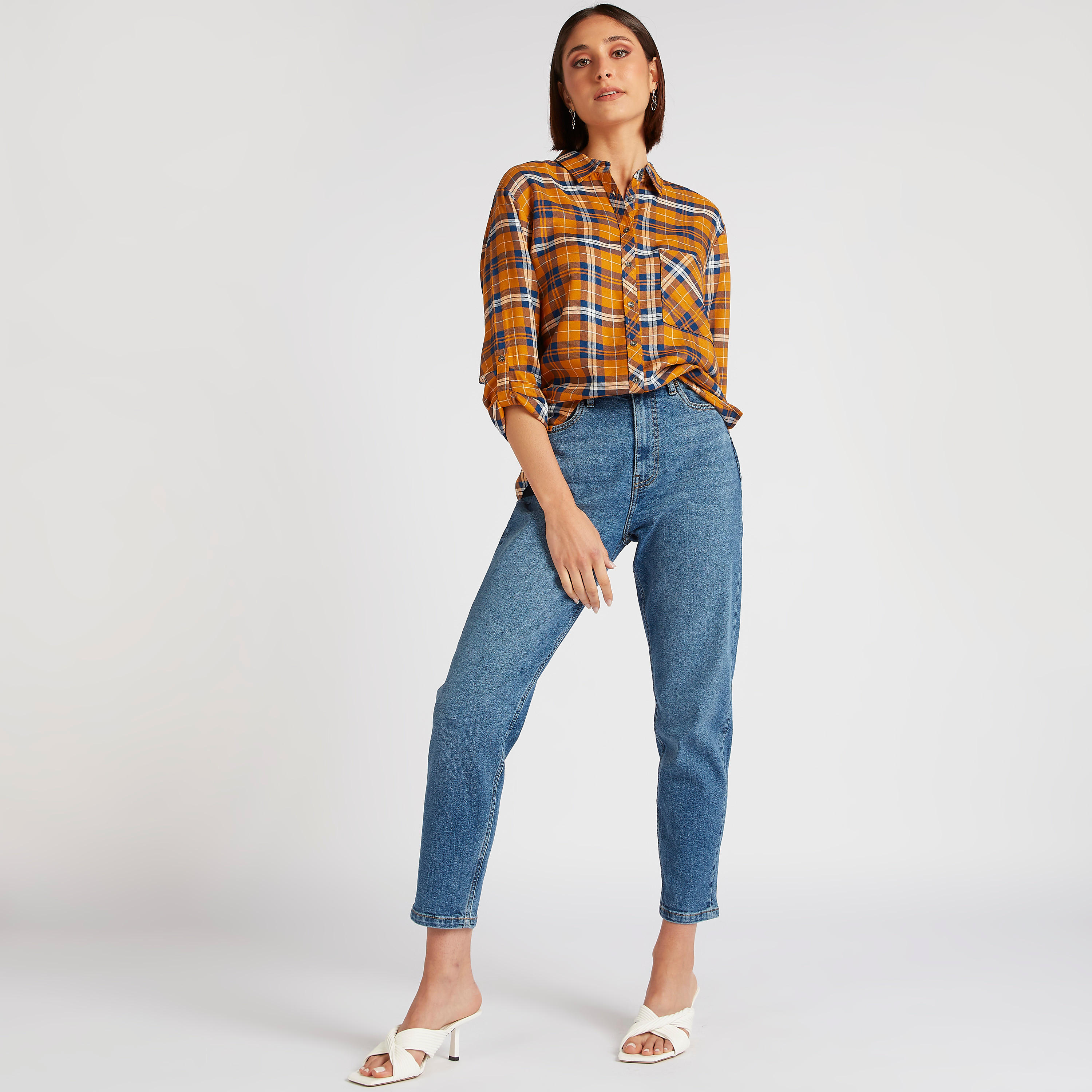 قميص كاروهات بأكمام طويلة وجيب من لي كوبر-women-clothing-shirtsandblouses-shirts-image-5