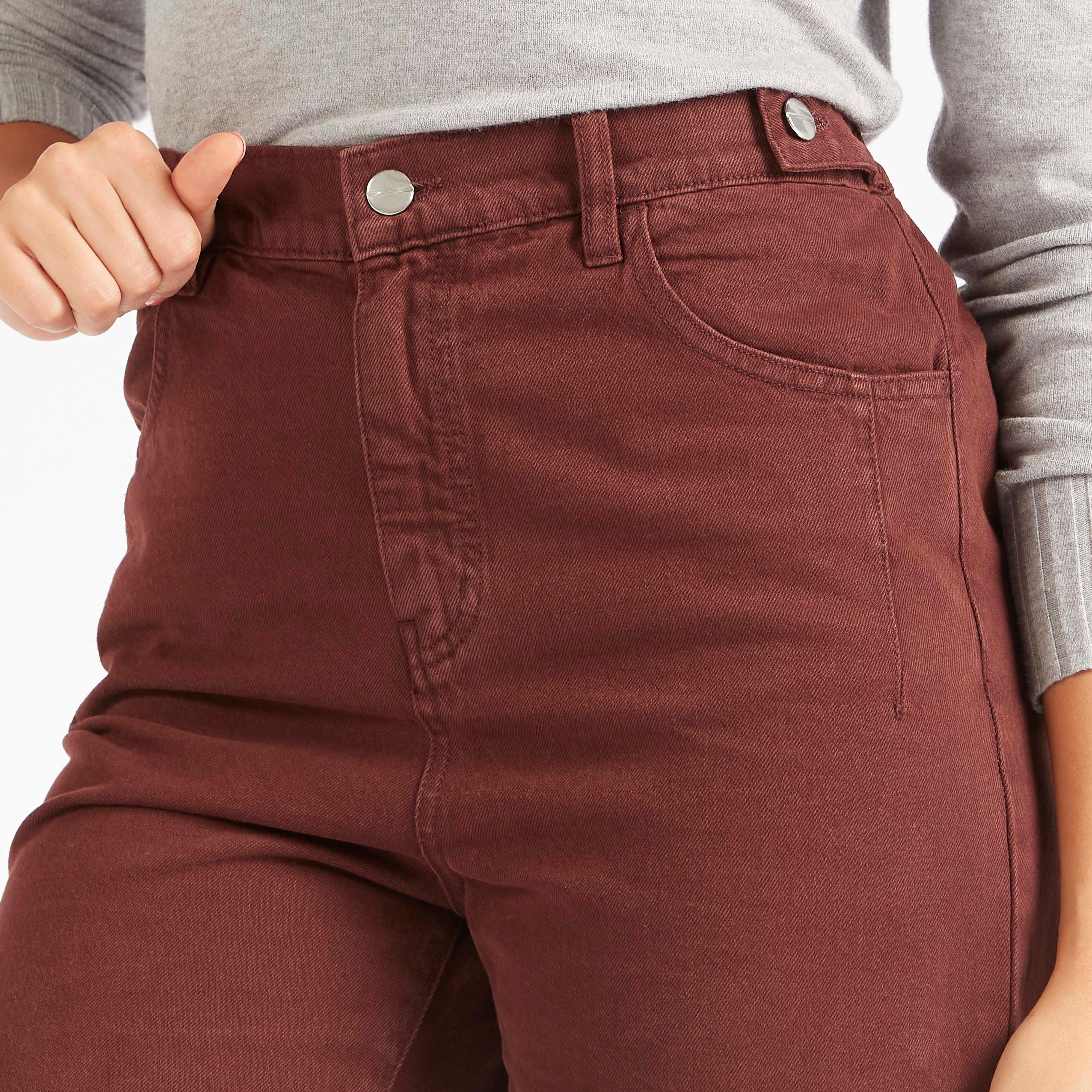 بنطلون جينز بزر إغلاق وخصر متوسّط الارتفاع وجيوب من لي كوبر-women-clothing-bottoms-jeans-image-1