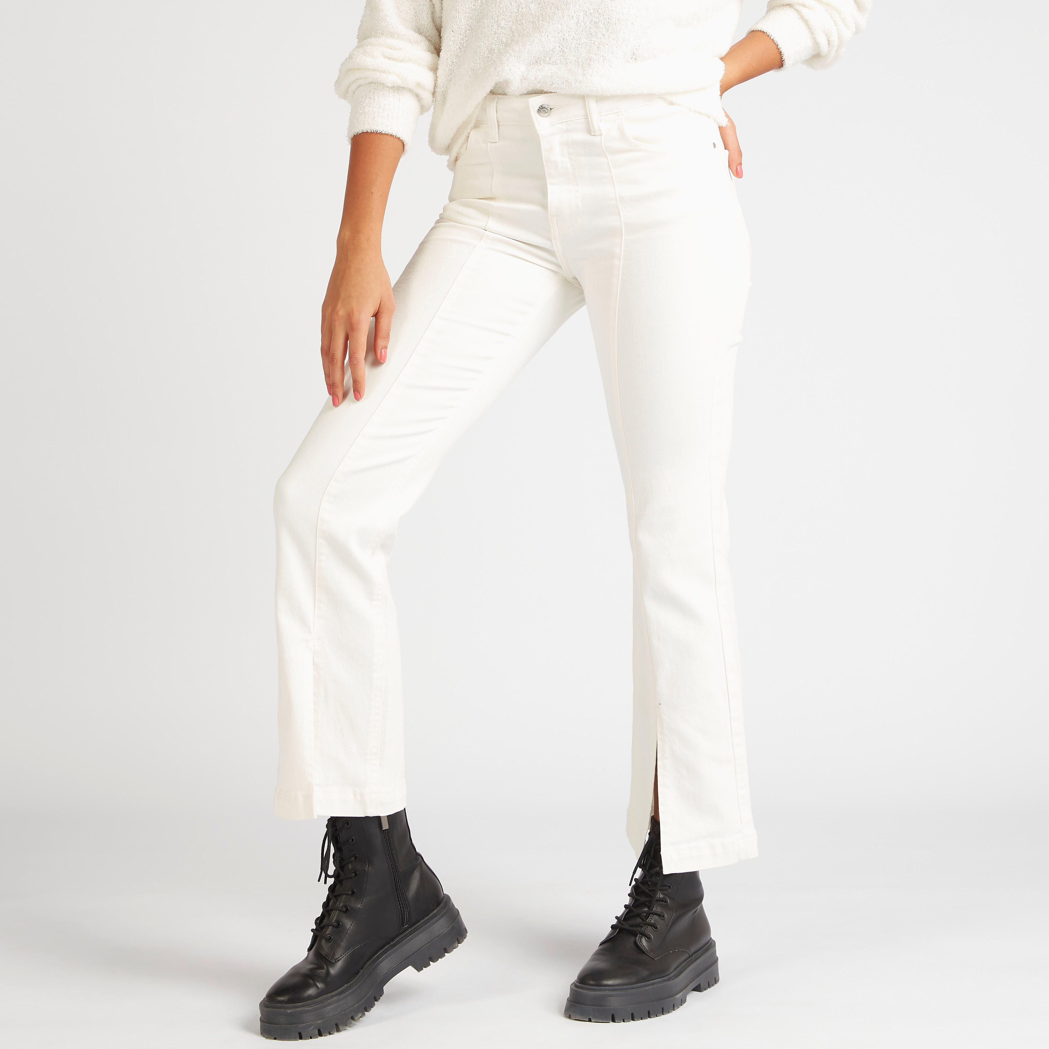 بنطلون جينز دينم بجيوب وخصر متوسّط الارتفاع وفتحة أمامية وزر إغلاق من لي كوبر-women-clothing-bottoms-jeans-image-1