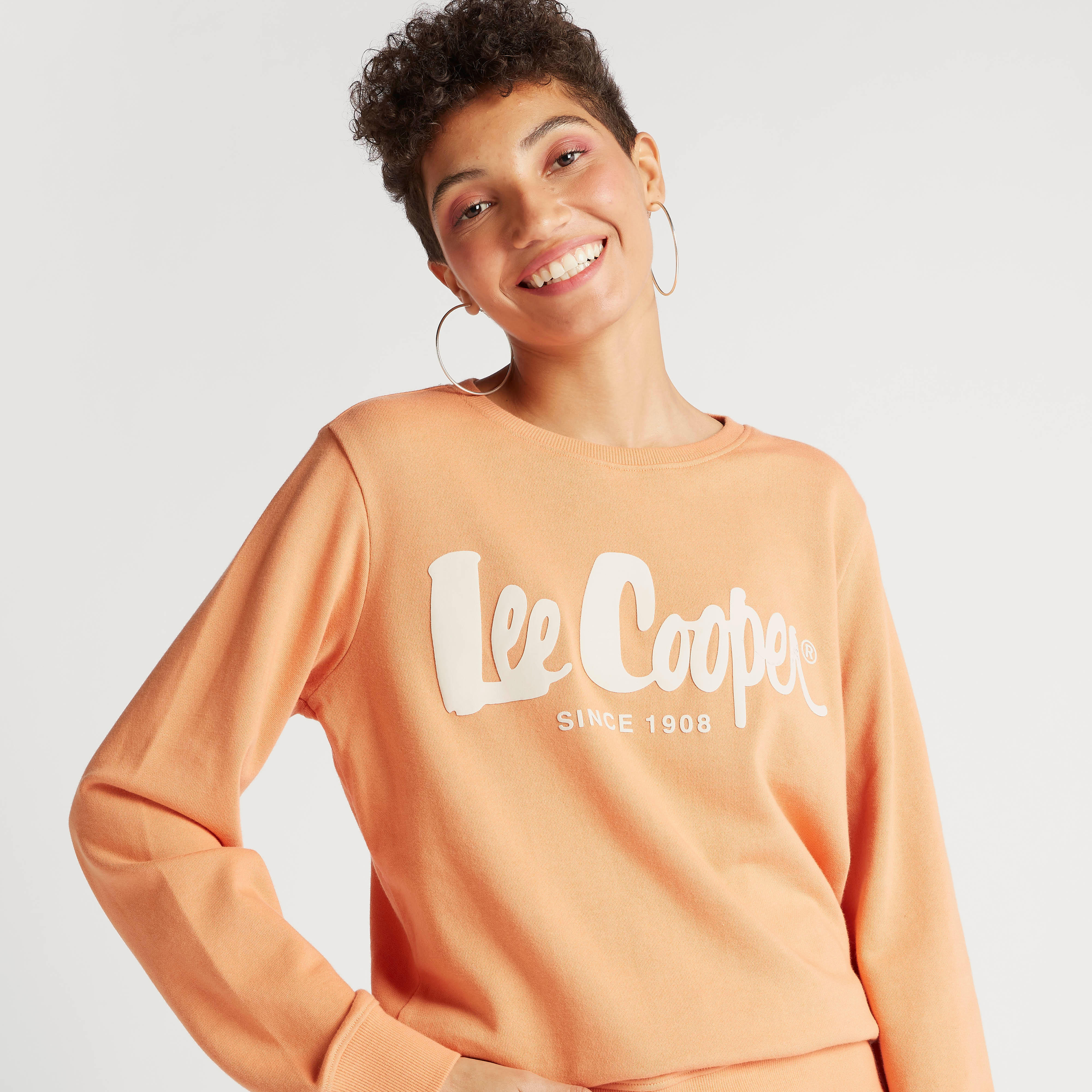 سويت شيرت بياقة ضيّقة وأكمام طويلة وطبعات من لي كوبر-women-winterwear-hoodiesandsweatshirts-sweatshirts-image-5