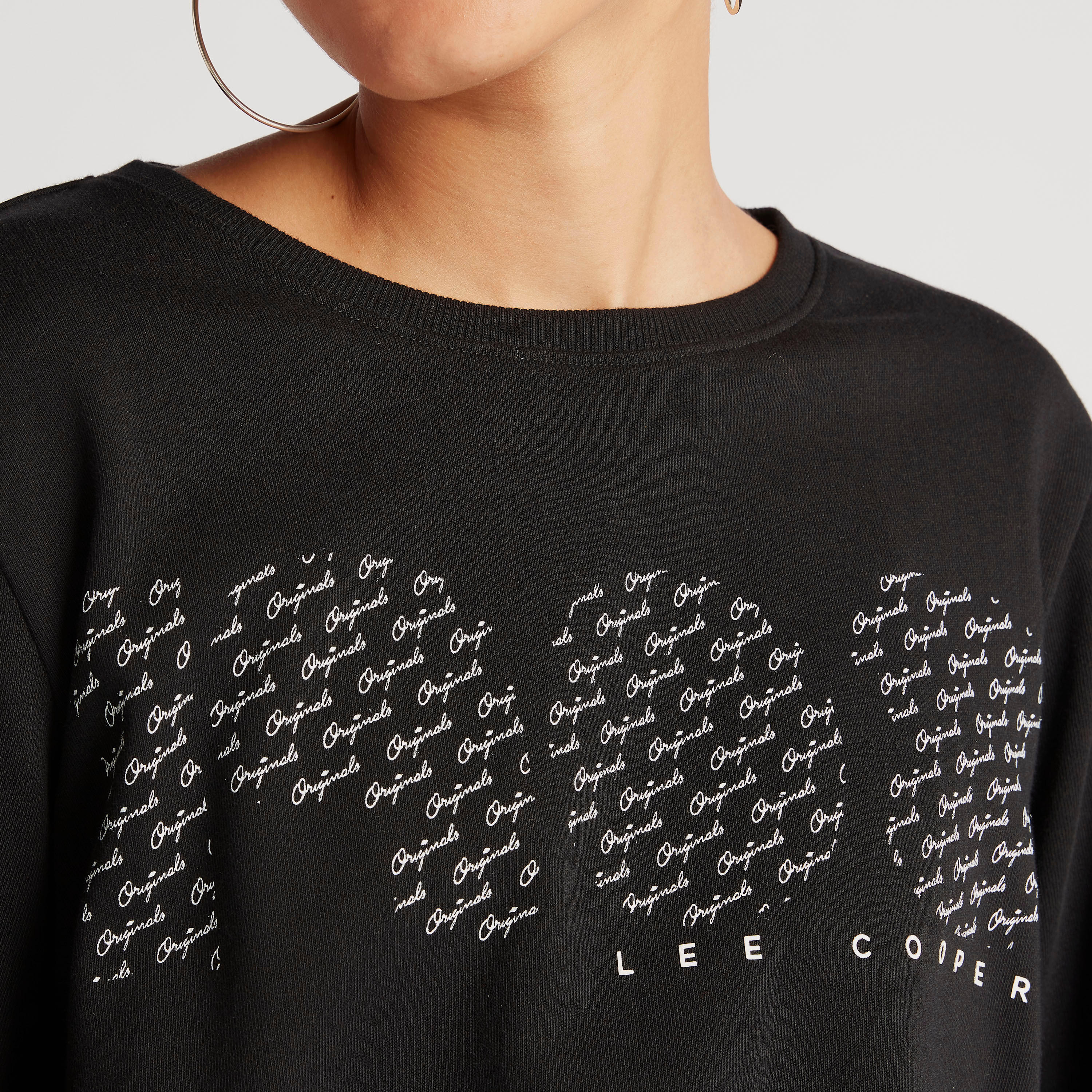 سويت شيرت بياقة ضيقة وأكمام طويلة-women-winterwear-hoodiesandsweatshirts-sweatshirts-image-3
