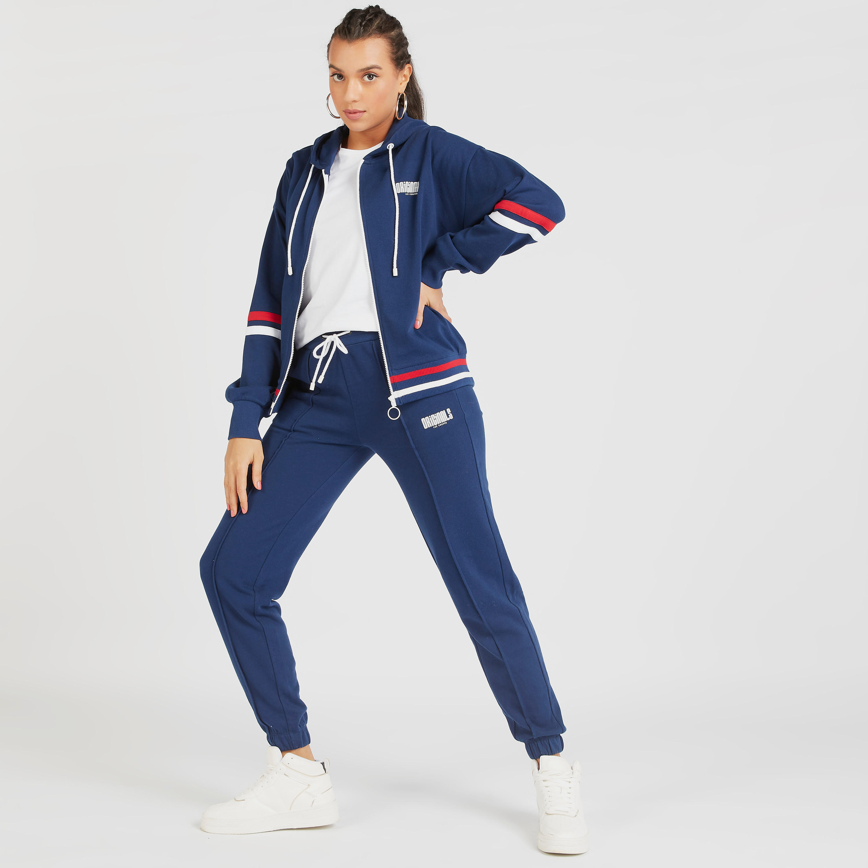 سويت شيرت سادة بقبعة وأكمام طويلة من لي كوبر-women-winterwear-hoodiesandsweatshirts-hoodies-image-2
