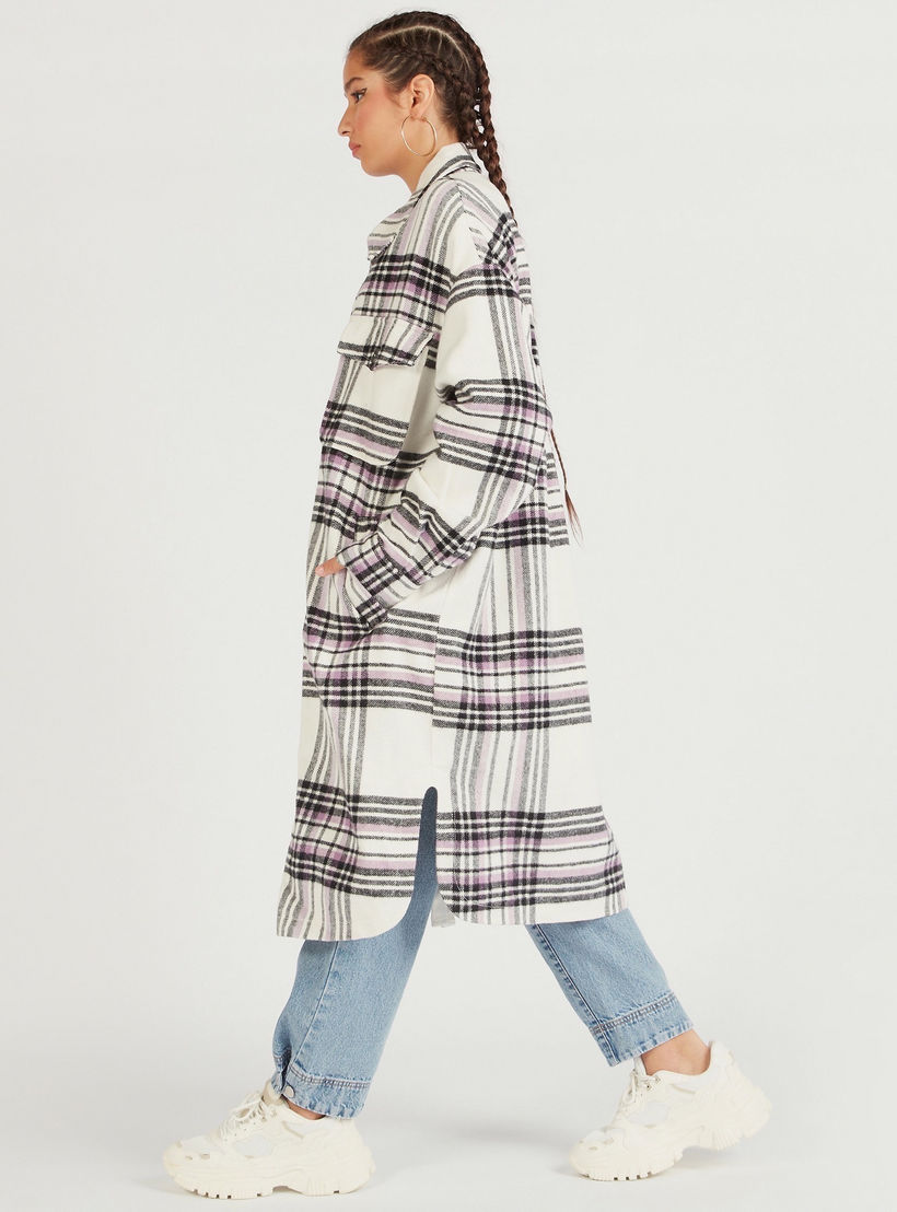 جاكيت طويل كاروهات بأكمام طويلة وجيوب-women-winterwear-coatsandjackets-jackets-image-2