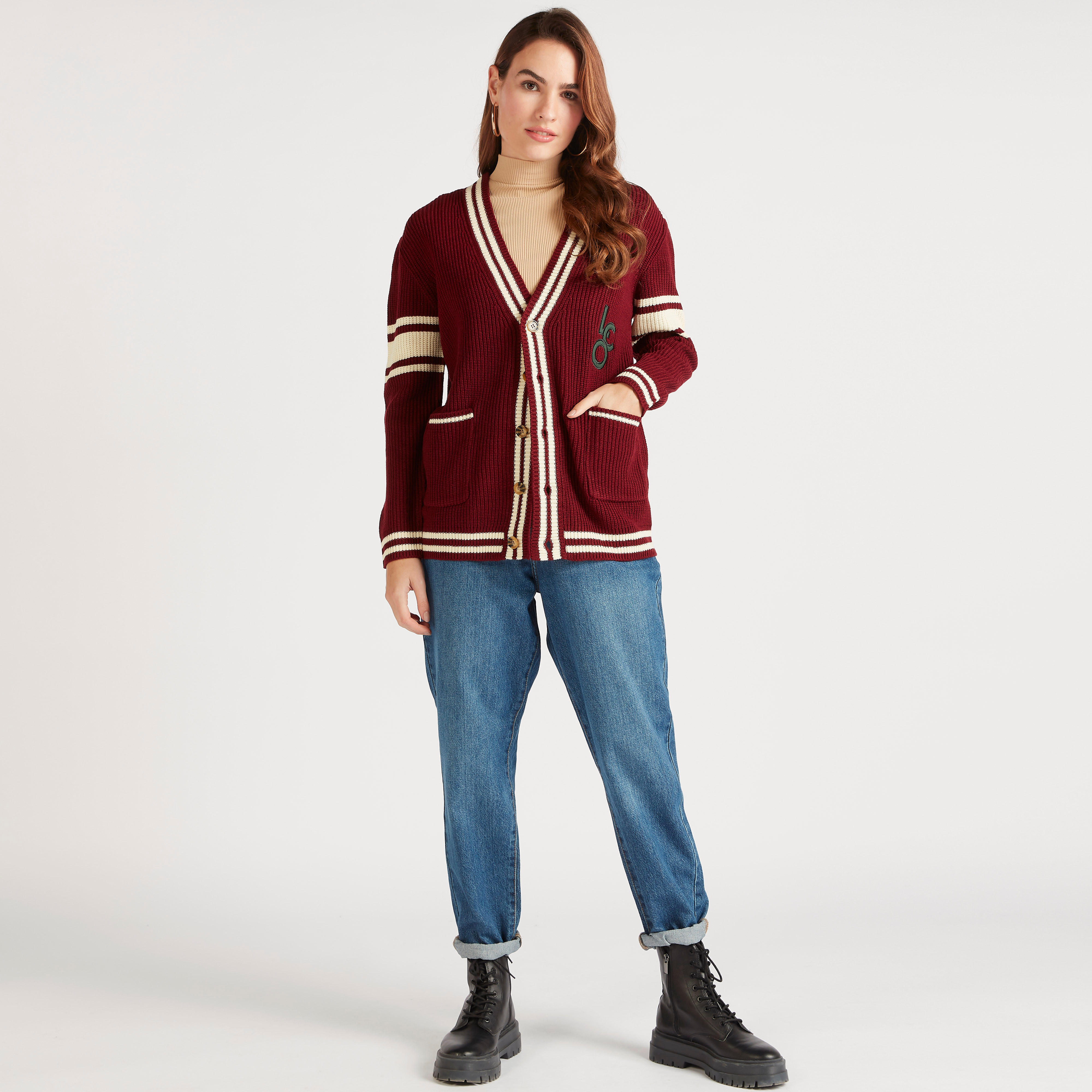كارديجان بارز المملمس بياقة V وجيوب من لي كوبر-women-winterwear-cardigansandjumpers-cardigans-image-2