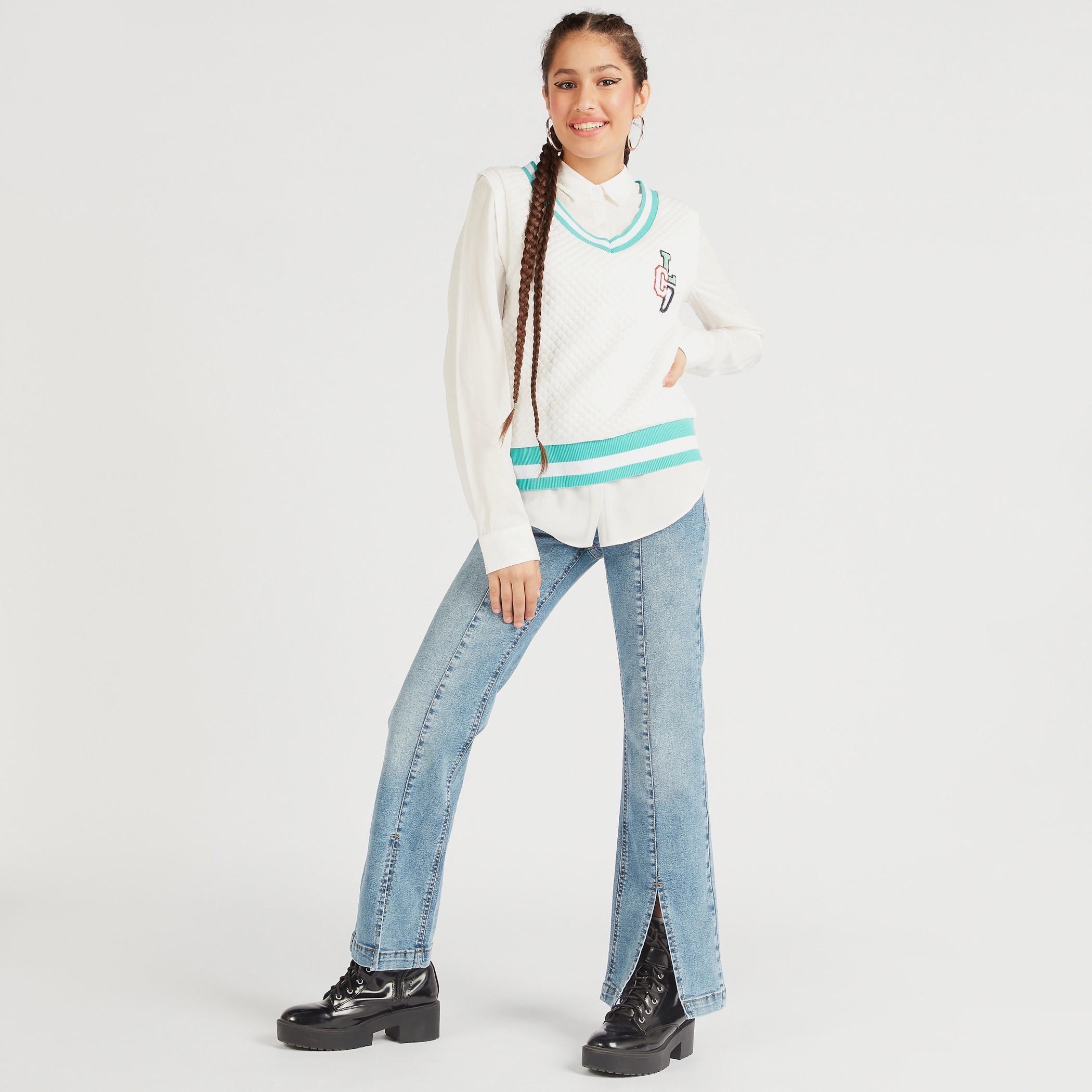 كنزة مربّعات دون أكمام بياقة V من لي كوبر-women-winterwear-hoodiesandsweatshirts-sweatshirts-image-6