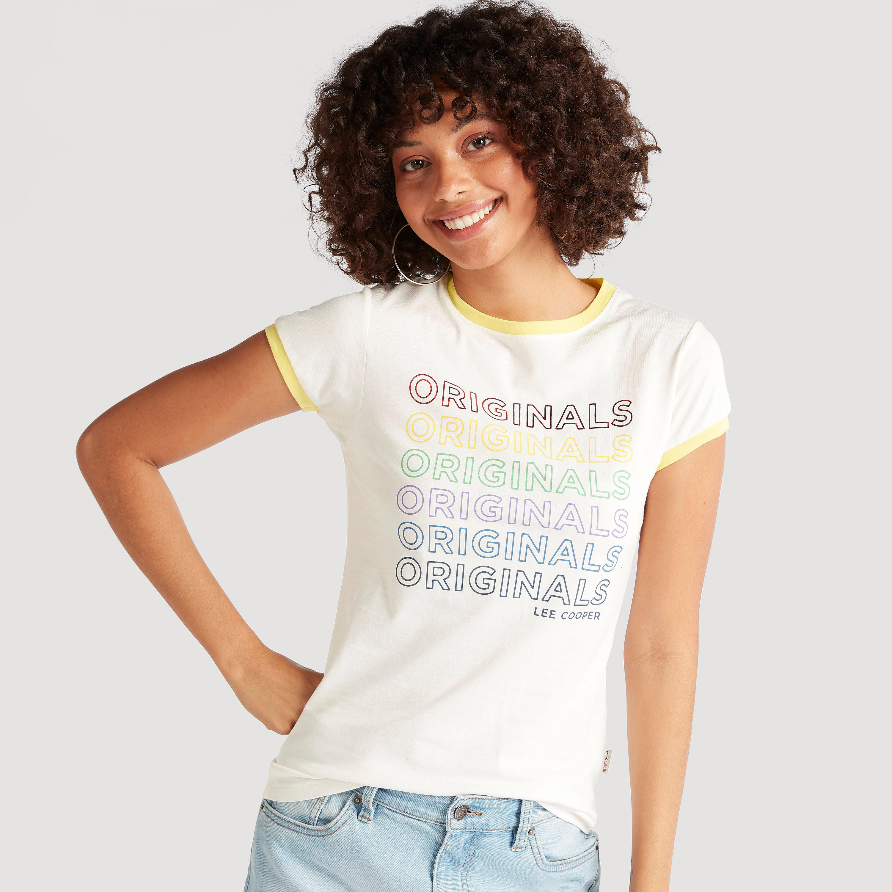 تيشيرت بأكمام كاب وياقة ضيقة وطبعات من لي كوبر-women-clothing-tshirts-image-1