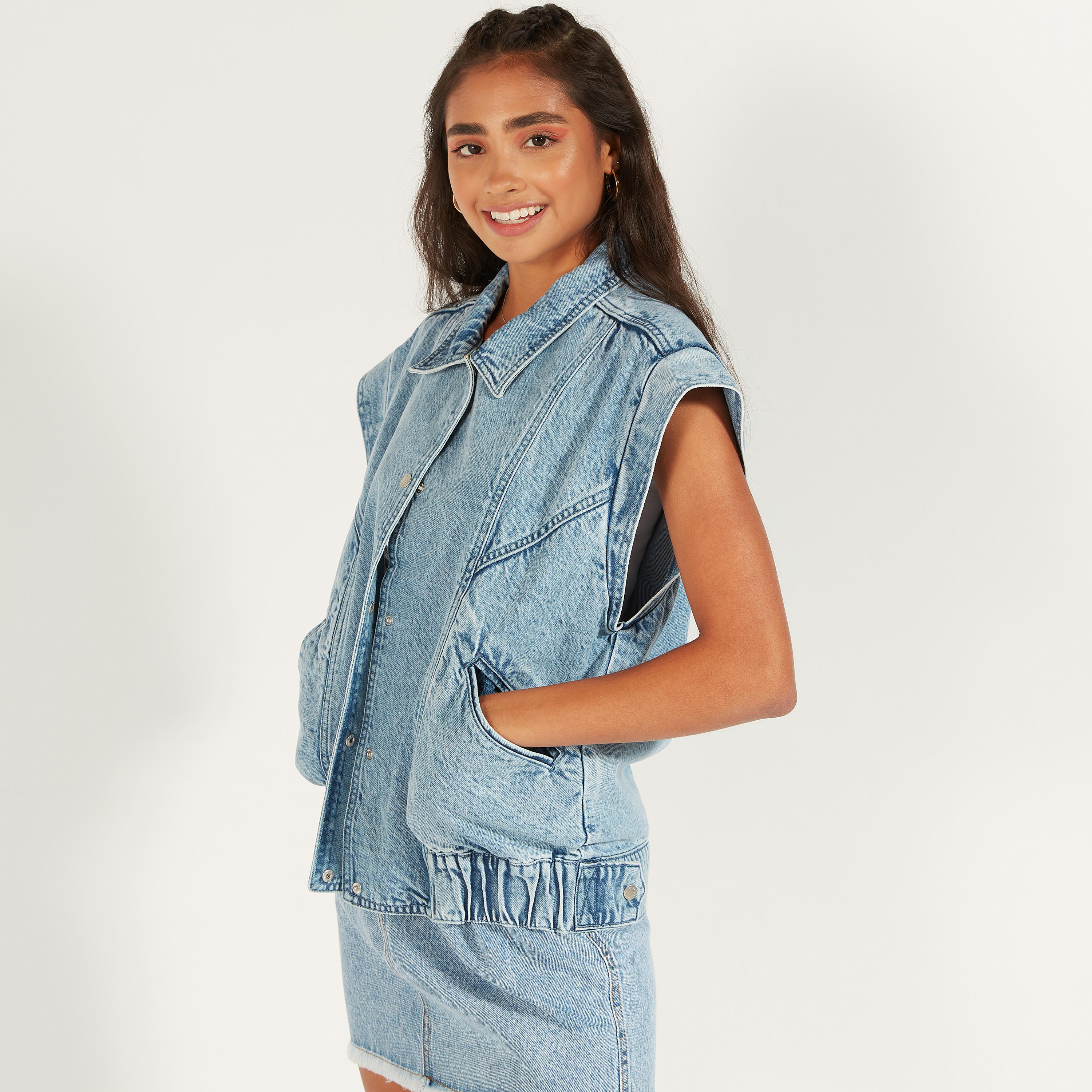 Lee Cooper Sleeveless Denim Jacket with Pockets and Button Closure-women-winterwear-coatsandjackets-jackets-image-8