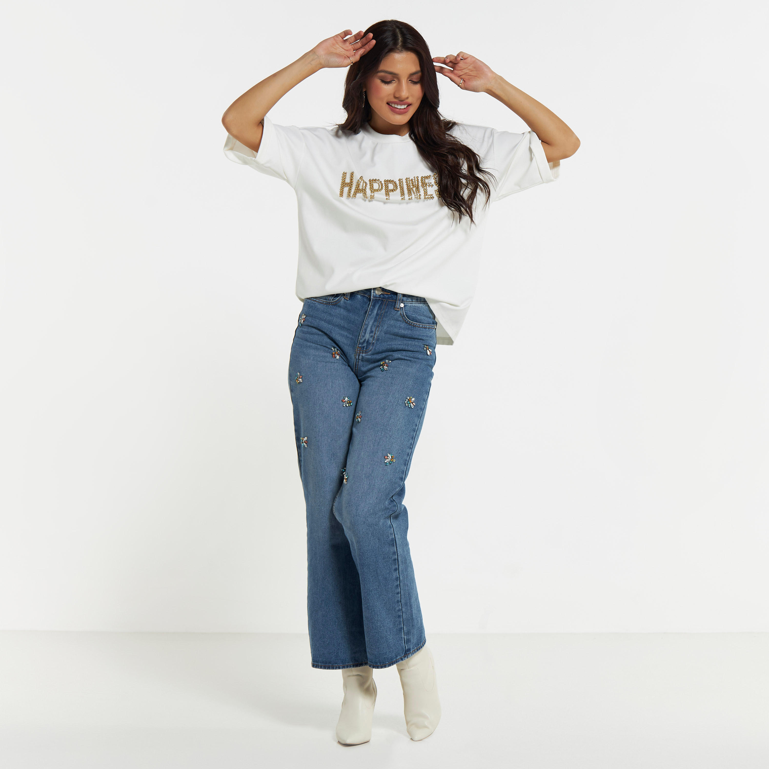 بنطلون جينز مزيّن بزر إغلاق وجيوب-women-clothing-bottoms-jeans-image-2