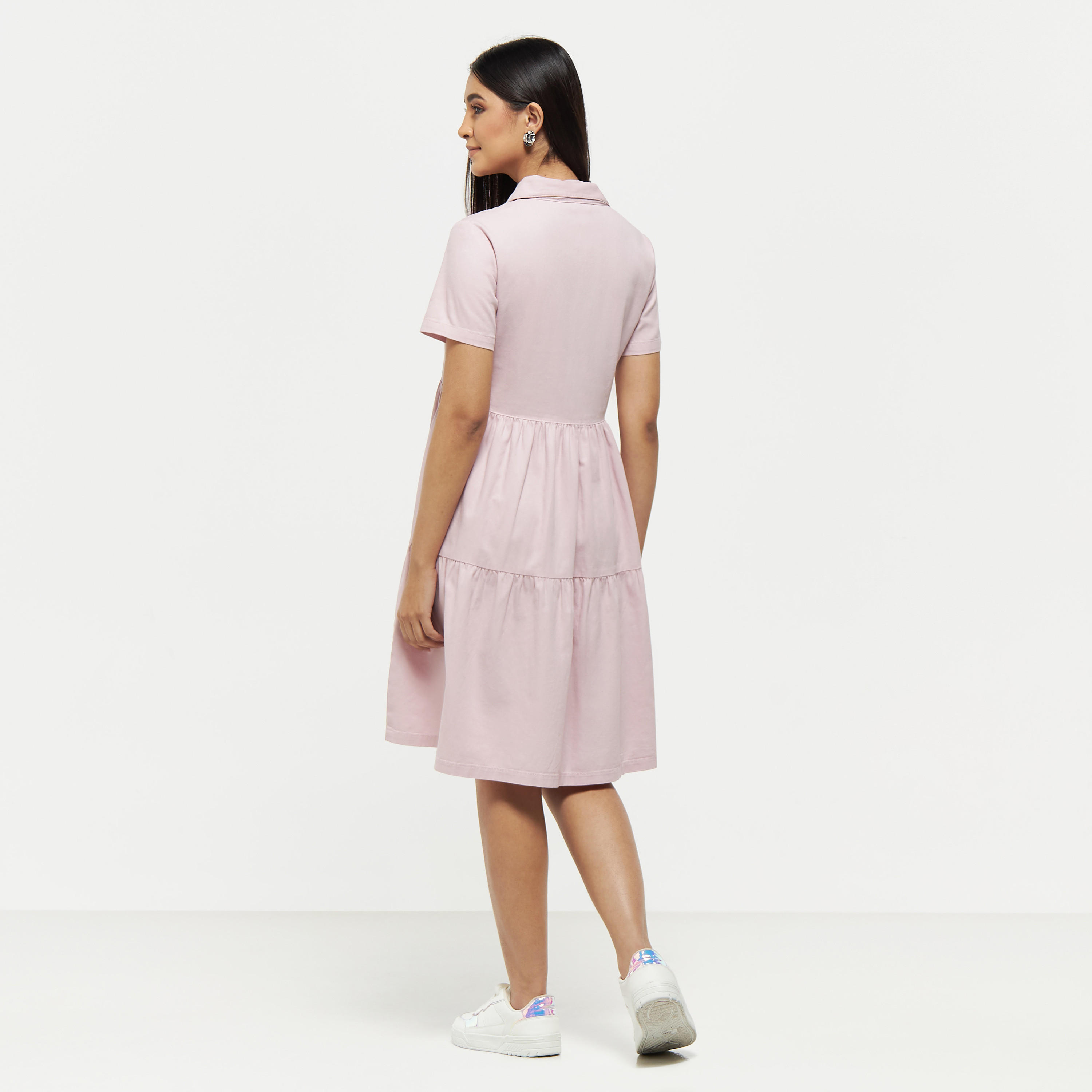 فستان سادة متعدد الطبقات بياقة عادية وسحّاب إغلاق من لي كوبر-women-clothing-dresses-image-3