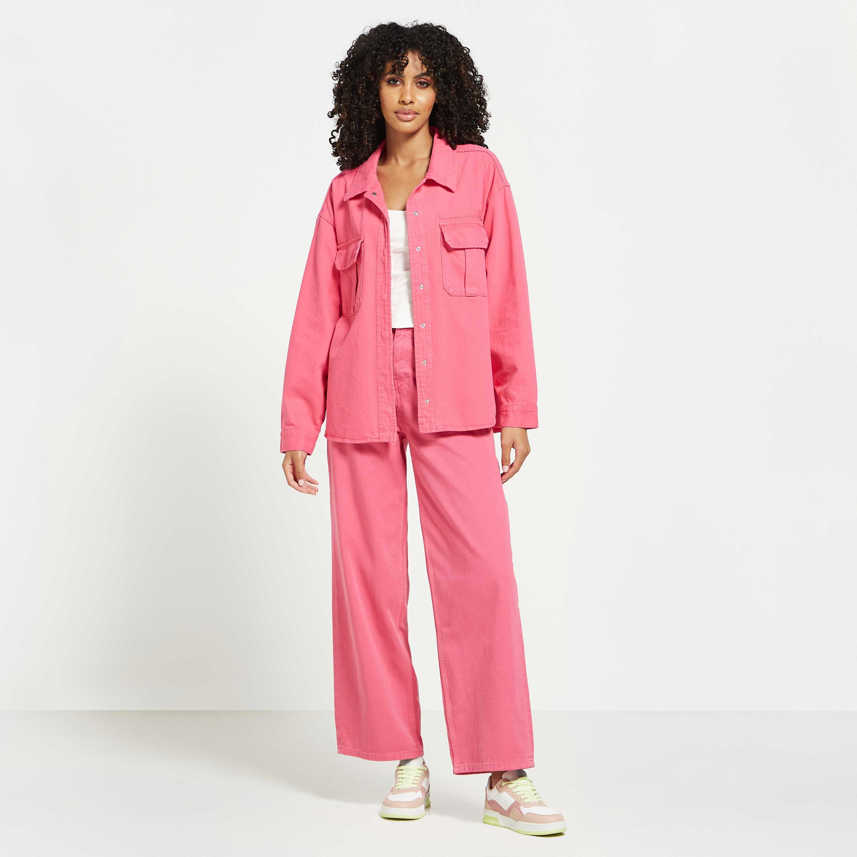 جاكيت سادة بجيوب وزر إغلاق من لي كوبر-women-clothing-shirtsandblouses-shirts-image-10